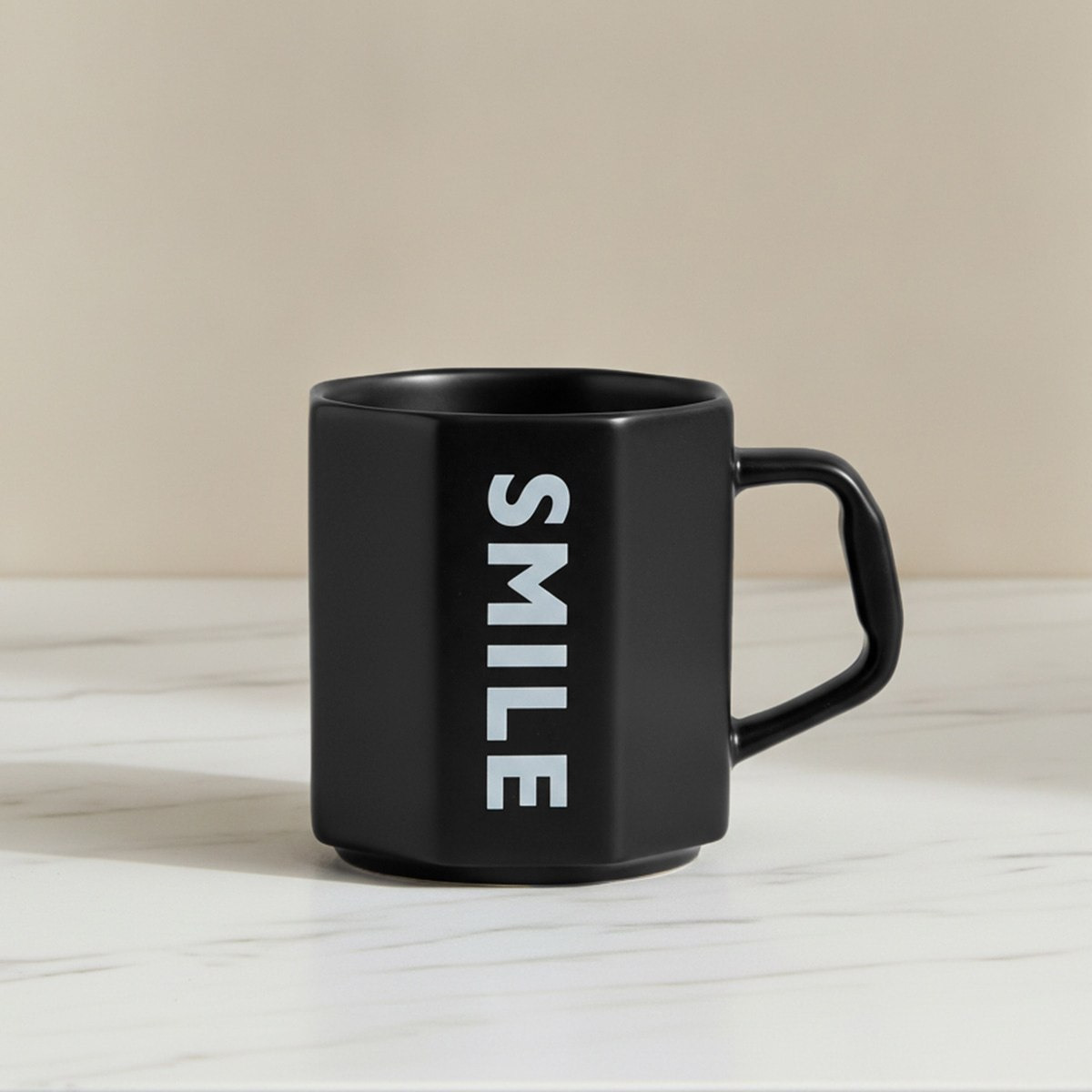 Susan Smile Hexa Mug - 340 ml-hbxdecorandfurnishings-tabletop-coffeeandteasets-image-1