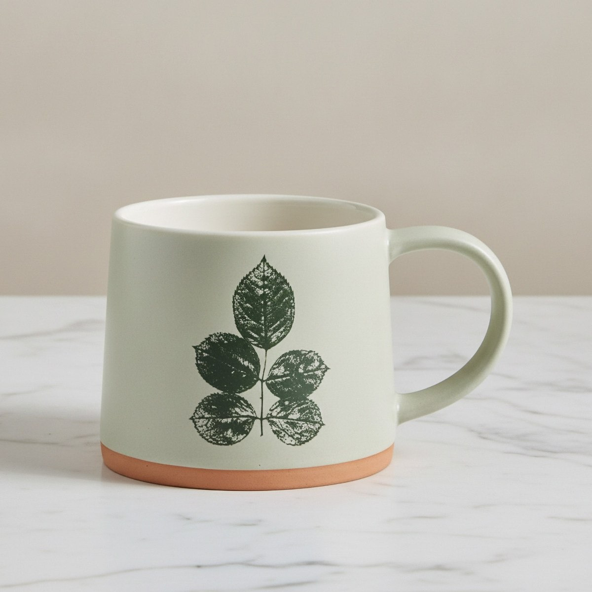 Susan Leaf Mug - 380 ml-hbxdecorandfurnishings-tabletop-coffeeandteasets-image-1