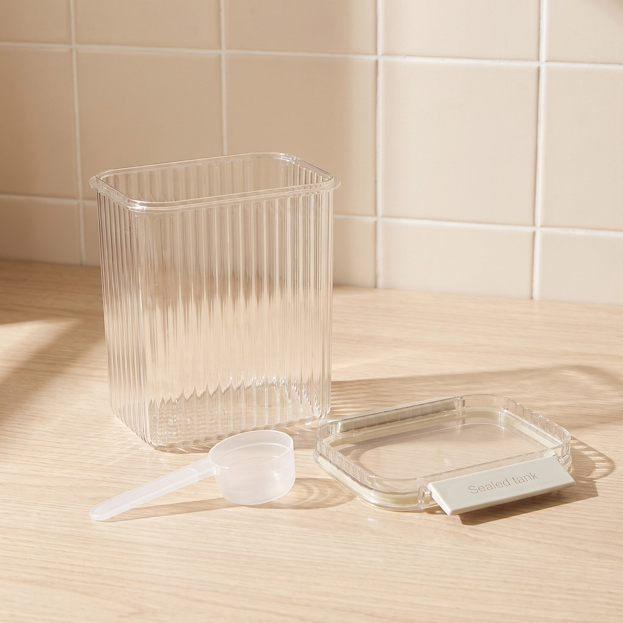 Flute Lock N Lock Container - 1.3 L-hbxhomeware-kitchenware-containersandjars-image-2