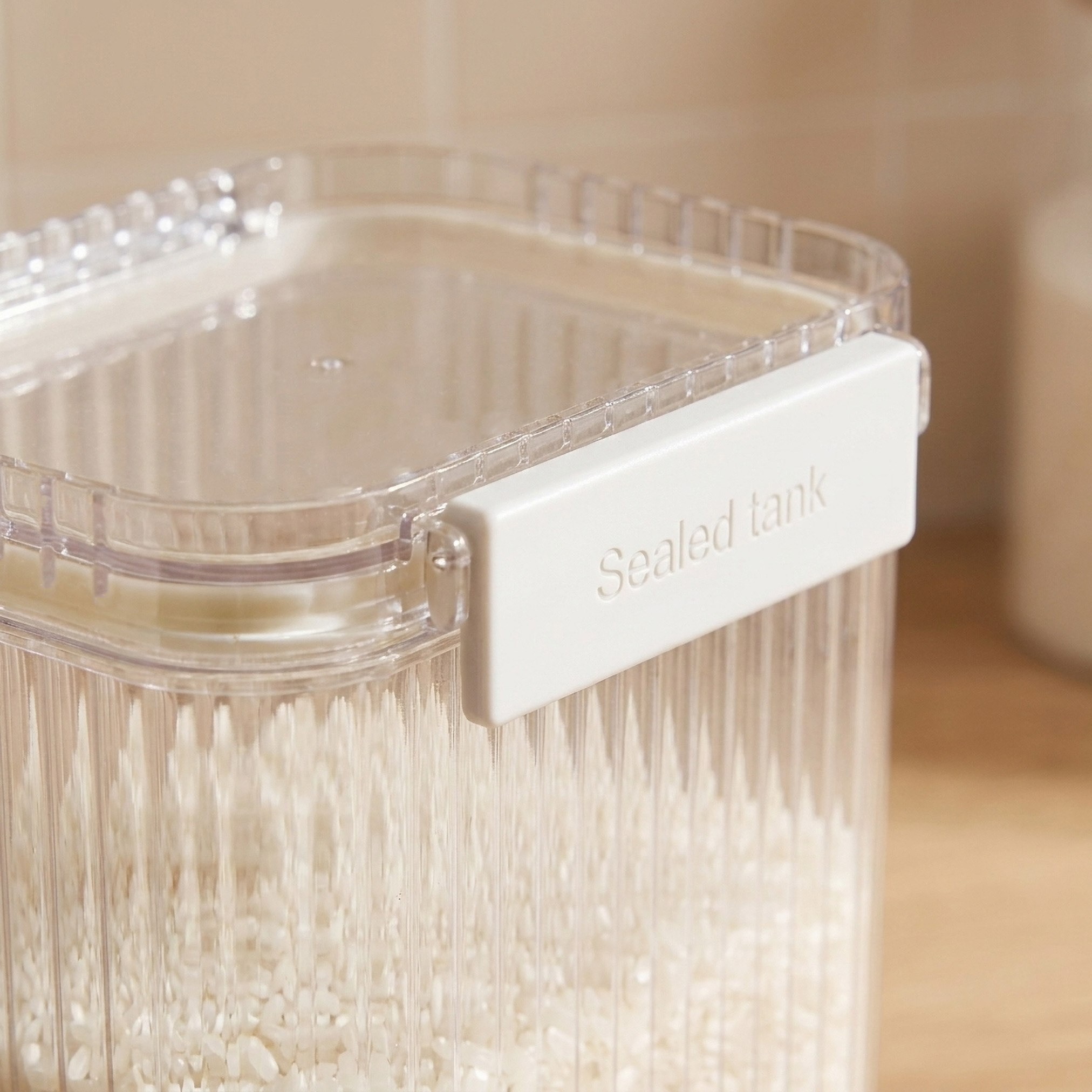 Flute Lock N Lock Container - 1.8 L-hbxhomeware-kitchenware-containersandjars-image-3