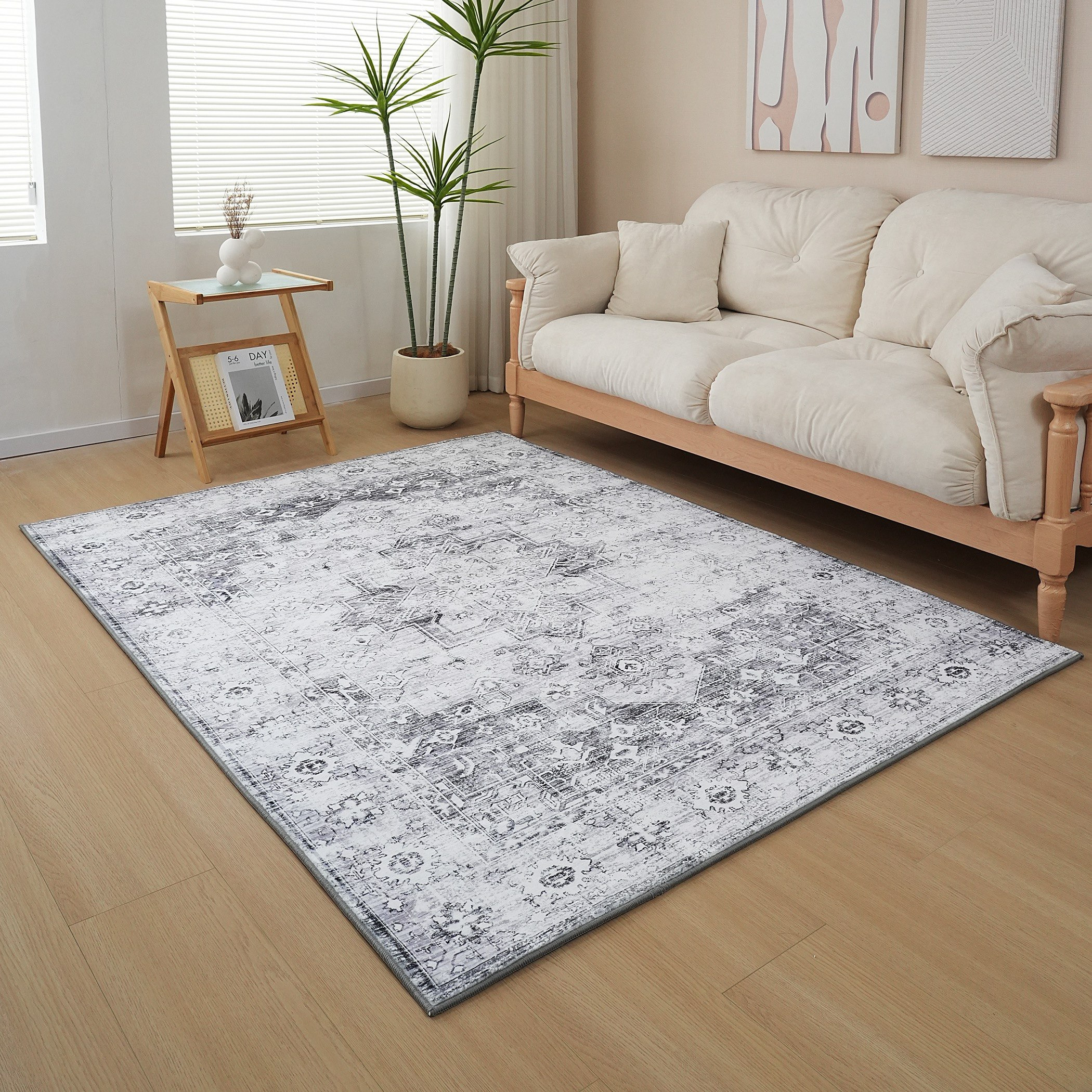 سجادة فلانيل بطبعات من ويلز هيلي - 150x200 سم-hbxdecorandfurnishings-floorcoverings-rugs-image-1