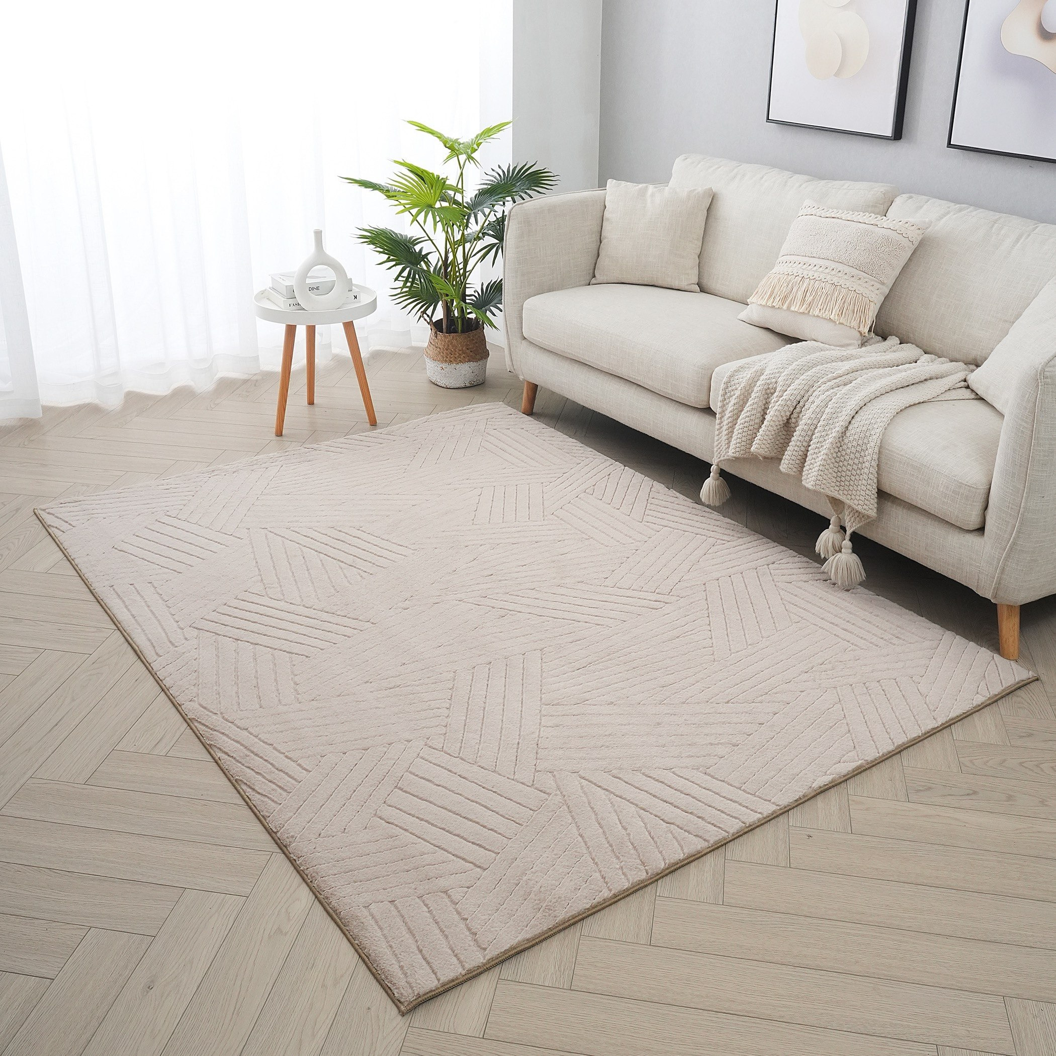 Zara Volco Jacquard Rabbit Fur Rug - 150x220 cm-hbxdecorandfurnishings-floorcoverings-rugs-image-1