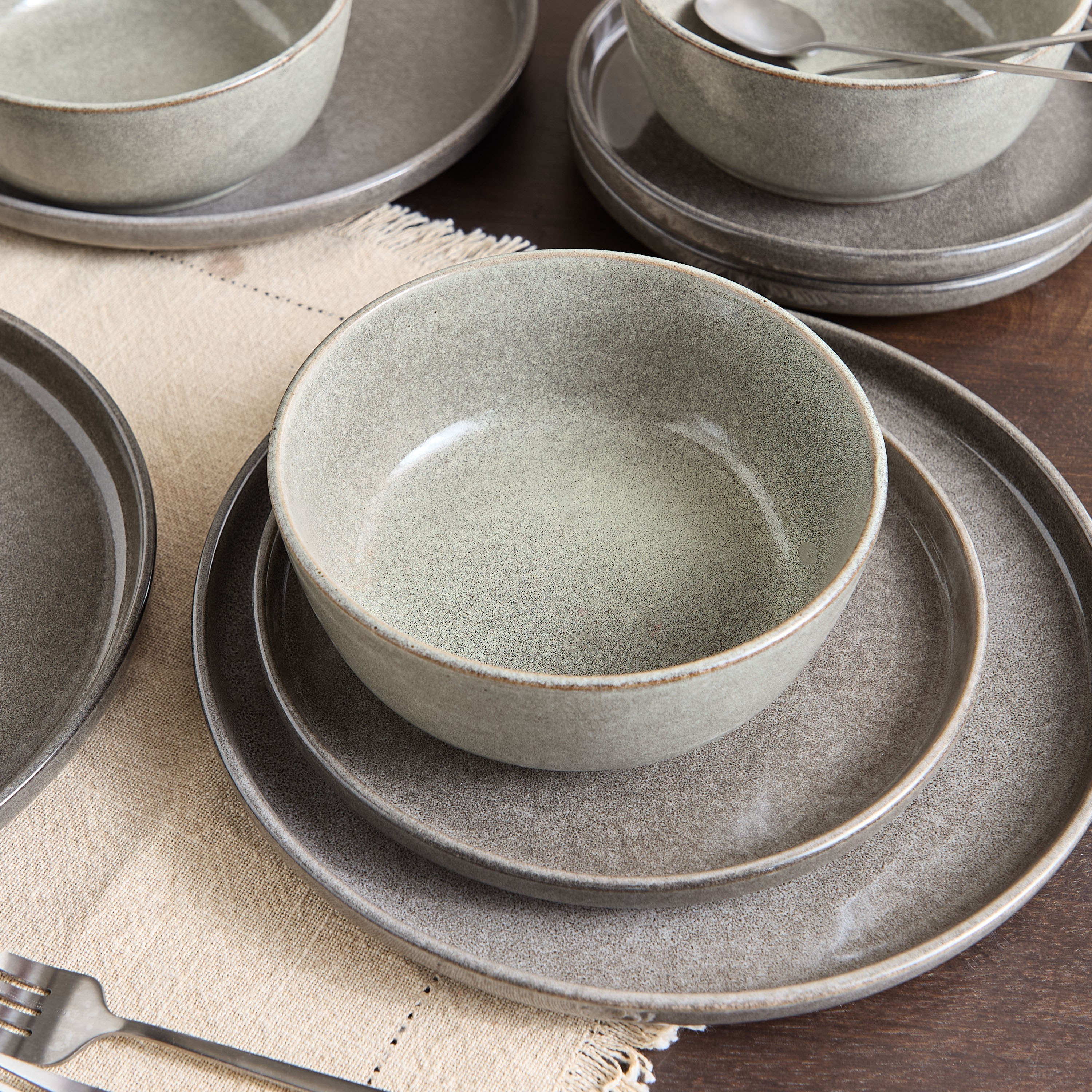 Elegenza Lily 12-Piece Dinner Set - Serves 4-hbxdiningroom-tabletop-dinnersets-image-2
