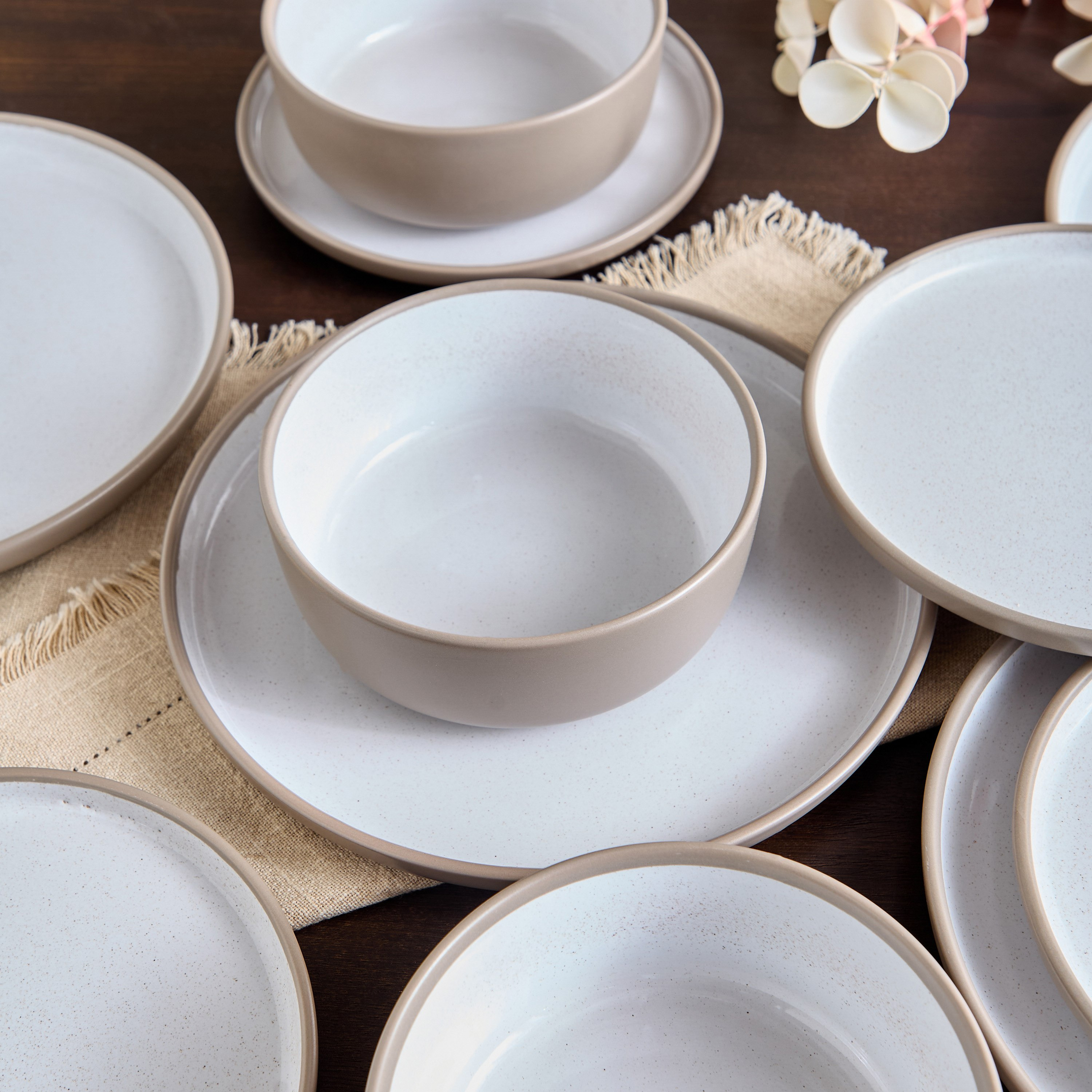 Elegenza Rose 12-Piece Dinner Set - Serves 4-hbxdiningroom-tabletop-dinnersets-image-2