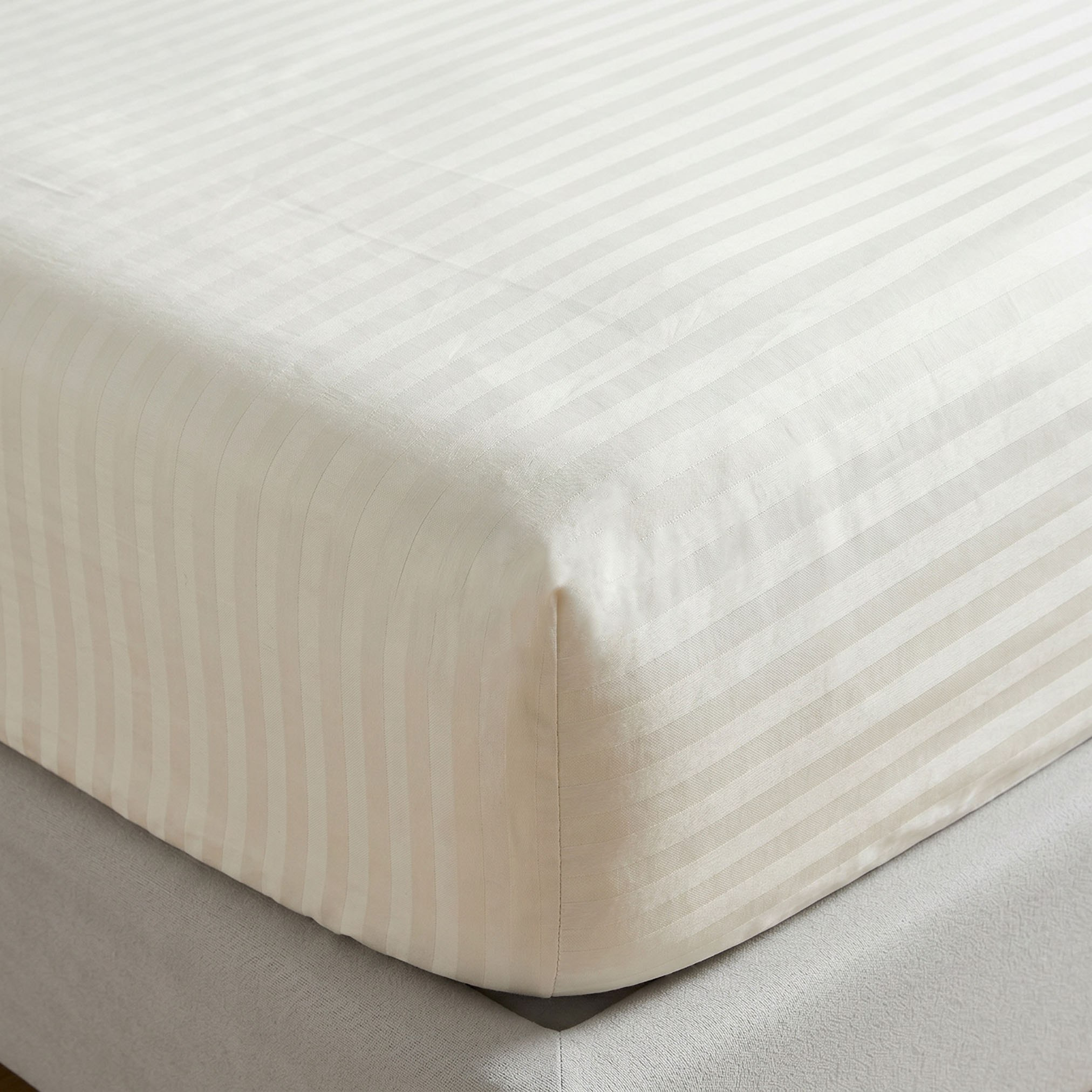 Hamilton Stripe Satin Cotton Single Fitted Sheet - 90x200+36 cm-hbxhomeware-hbxbedroom-image-1