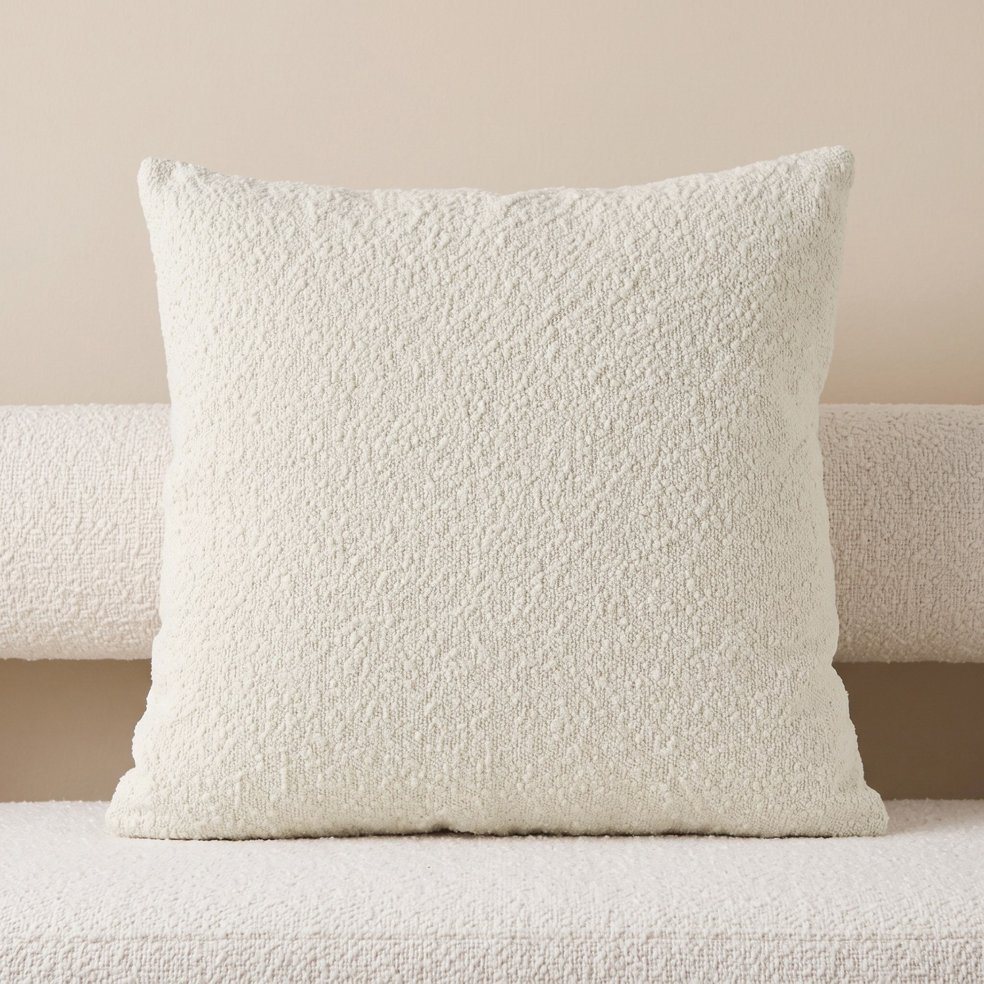GentelTwist Boucle Cushion Cover - 50x50 cm-hbxhomeware-hbxbedroom-image-1