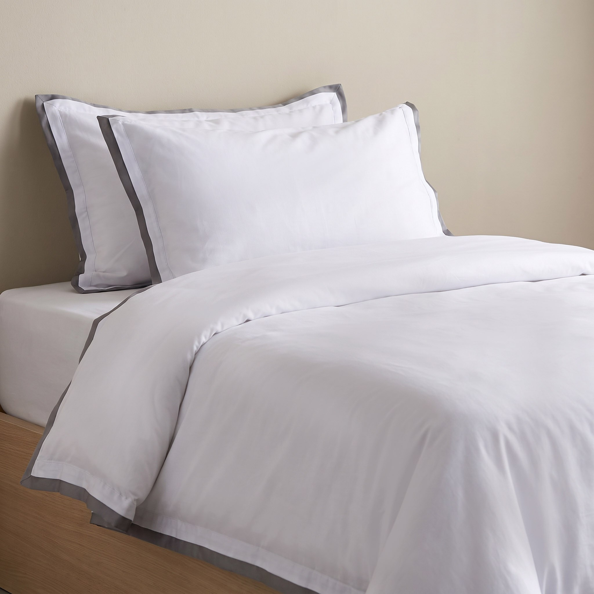 Haven 3-Piece Flange Border Twin Comforter Set - 160x220 cm-hbxhomeware-hbxbedroom-image-1