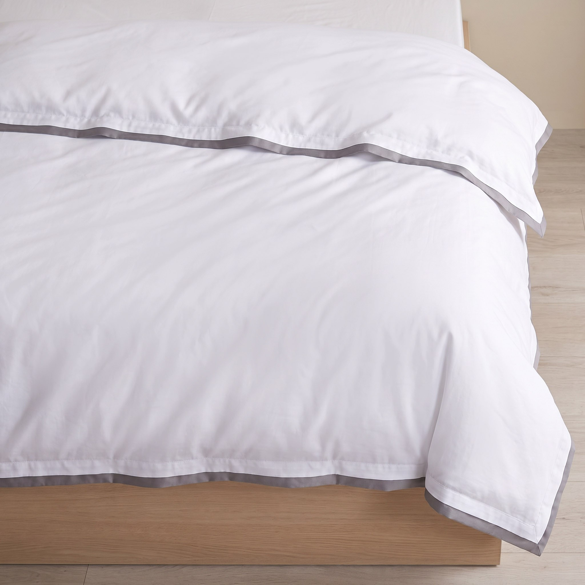 Haven 3-Piece Flange Border Twin Comforter Set - 160x220 cm-hbxhomeware-hbxbedroom-image-3