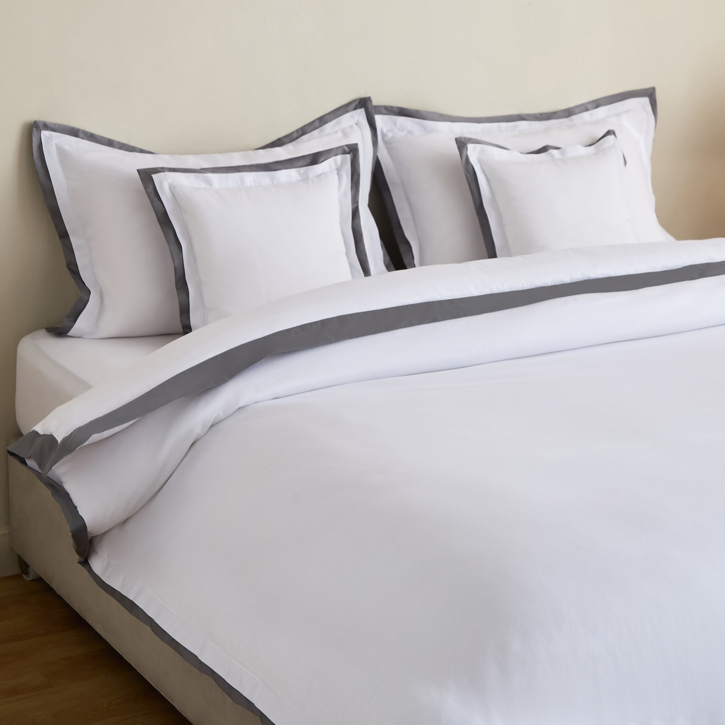 White Haven Flange Border 5-Piece King Comforter Set - 220x240 cm-hbxhomeware-hbxbedroom-image-1