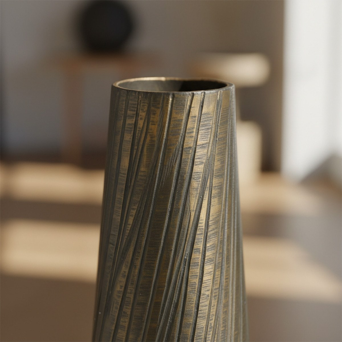 Monochrome Ausie Aluminium Streaks Effect Tall Vase - 13.5x13.5x65.5 cm-hbxbedroom-decorandaccessories-vases-image-2
