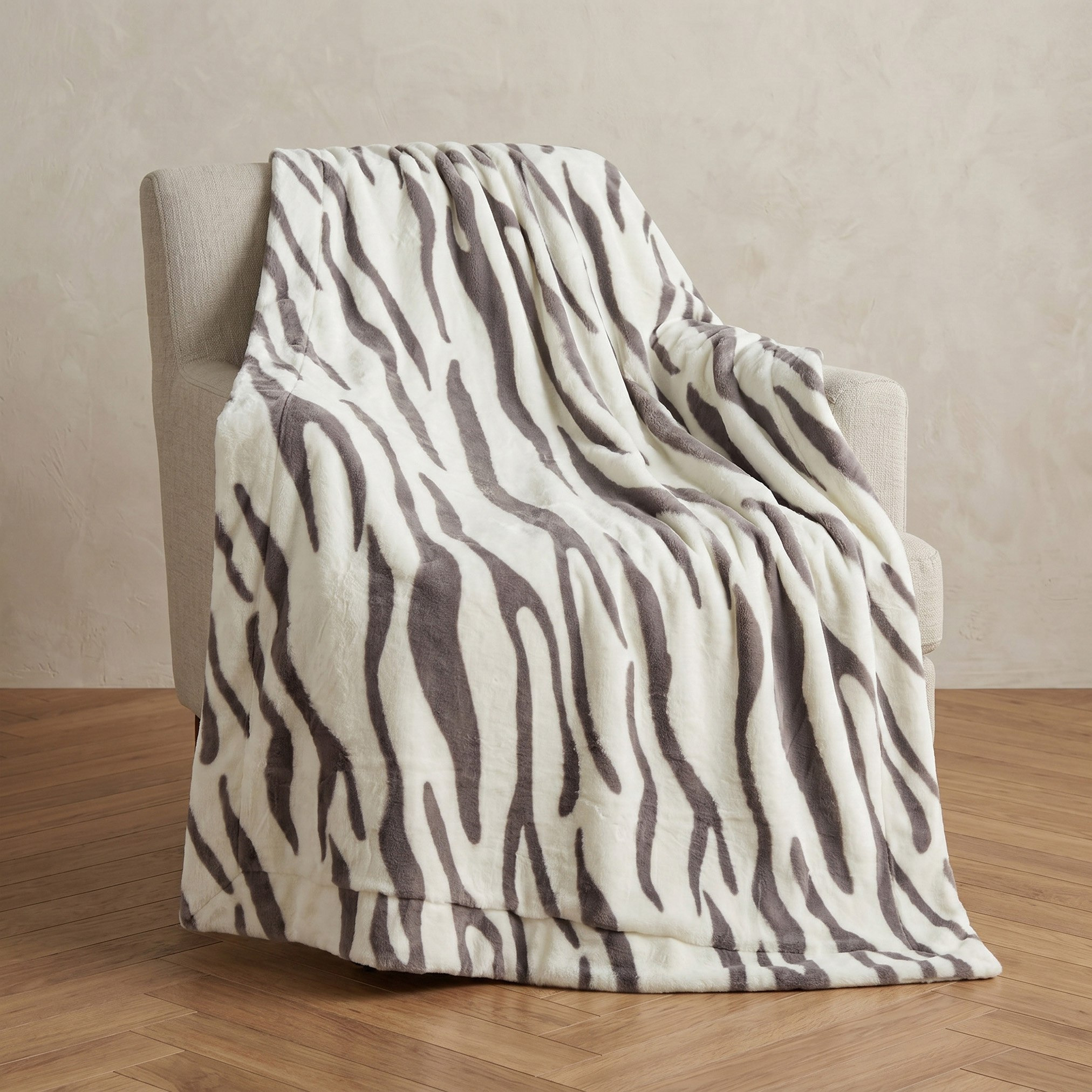 Cozy Plush Animal Zebra Print Throw - 130x170 cm-hbxhomeware-hbxbedroom-image-1