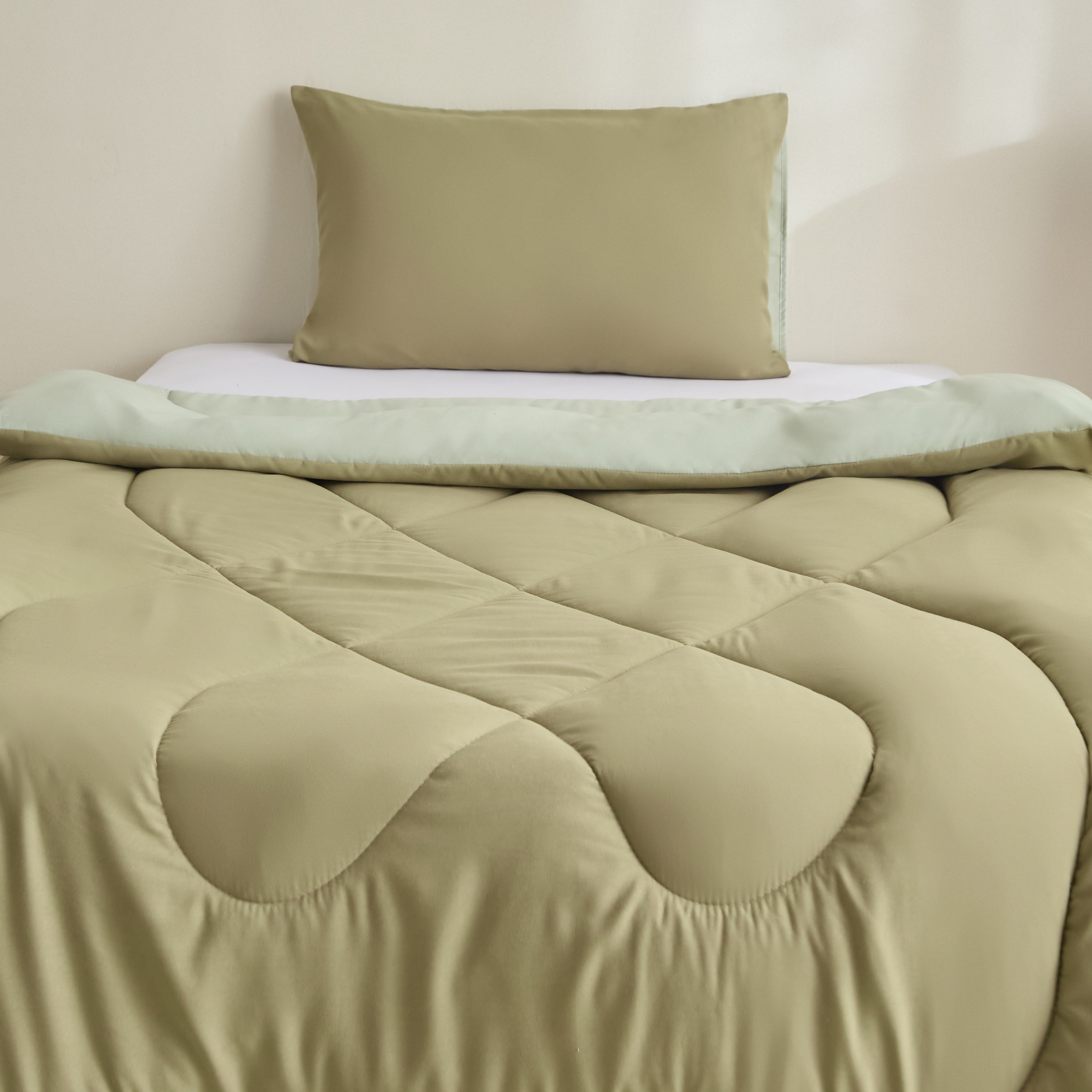 Derby Reversible Microfibre 2-Piece Single Comforter Set - 135x220 cm-hbxhomeware-hbxkidsandyouth-image-2