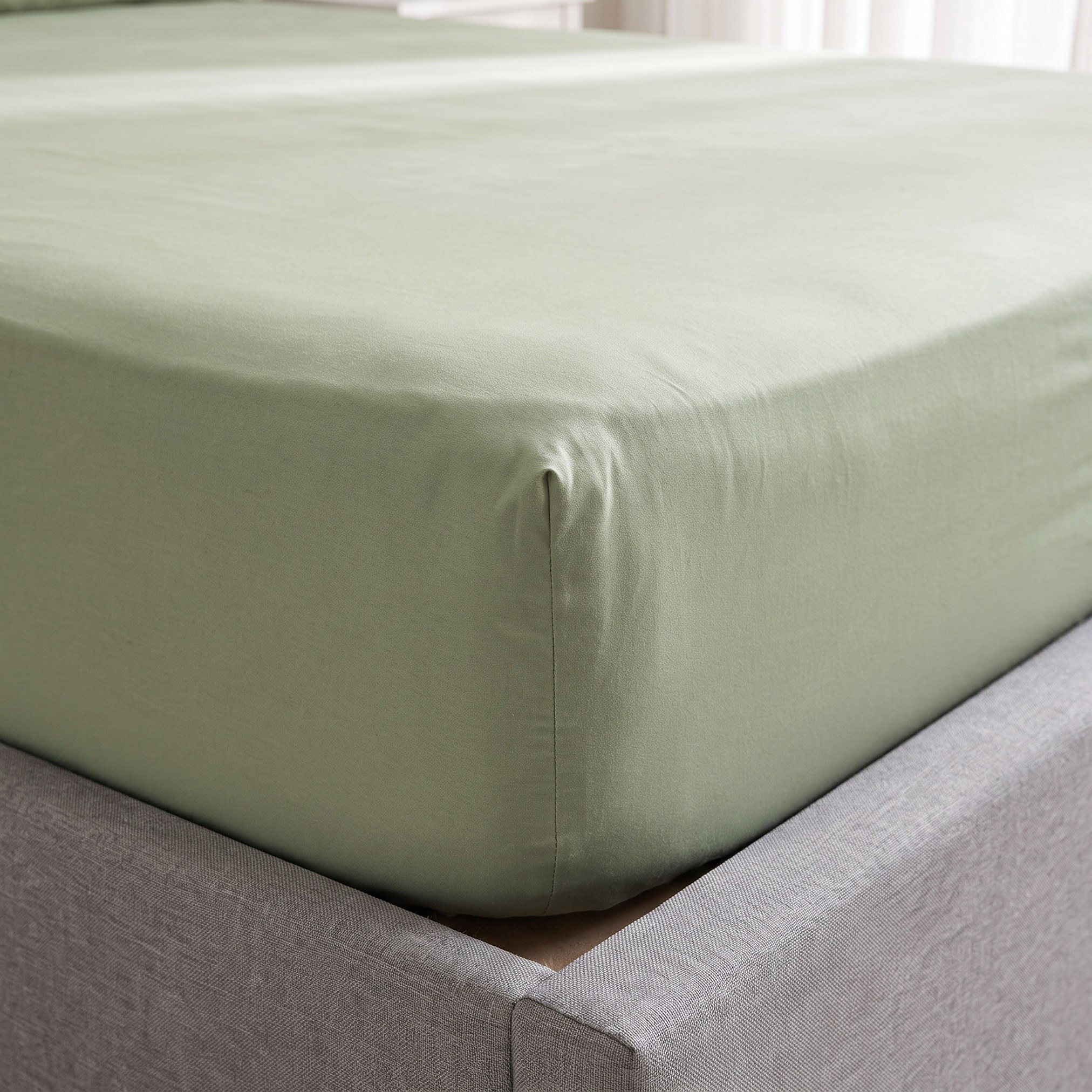 Derby Solid Microfiber Single Fitted Sheet - 90x190+20 cm-hbxhomeware-hbxkidsandyouth-image-1