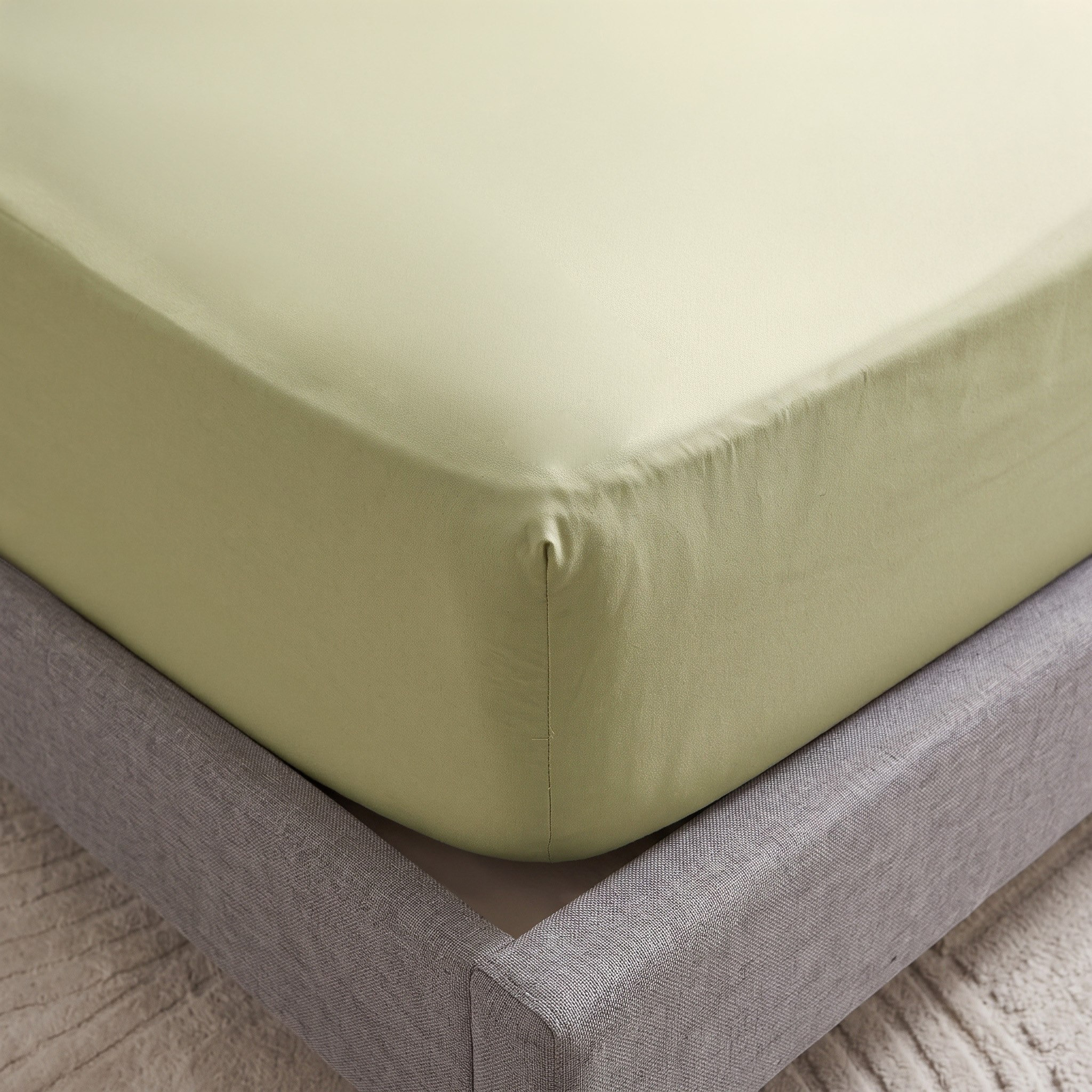 Derby Solid Microfiber Double Fitted Sheet - 140x200+25 cm-hbxhomeware-bedding-fittedsheets-image-1