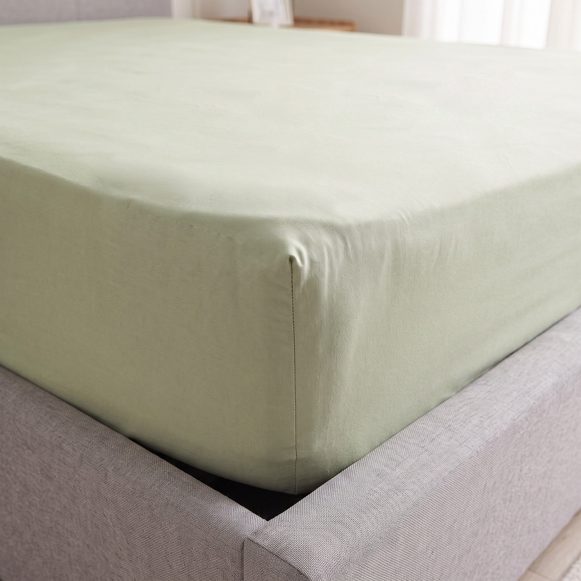 Derby Solid Microfiber Double Fitted Sheet - 140x200+25 cm-hbxhomeware-hbxkidsandyouth-image-4