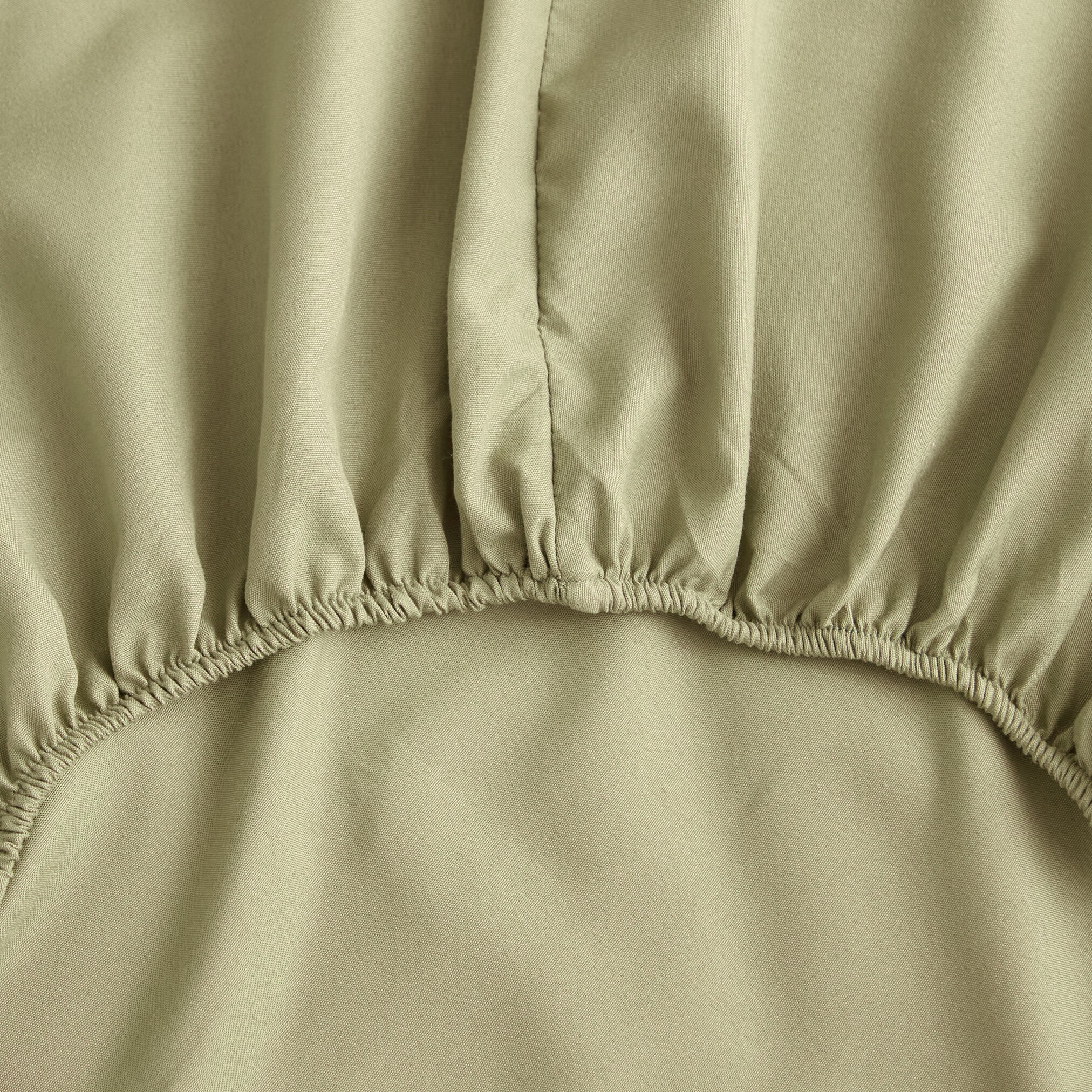 Derby Solid Microfibre Olympic Queen Fitted Sheet - 160x200+25 cm-hbxhomeware-bedding-fittedsheets-image-5