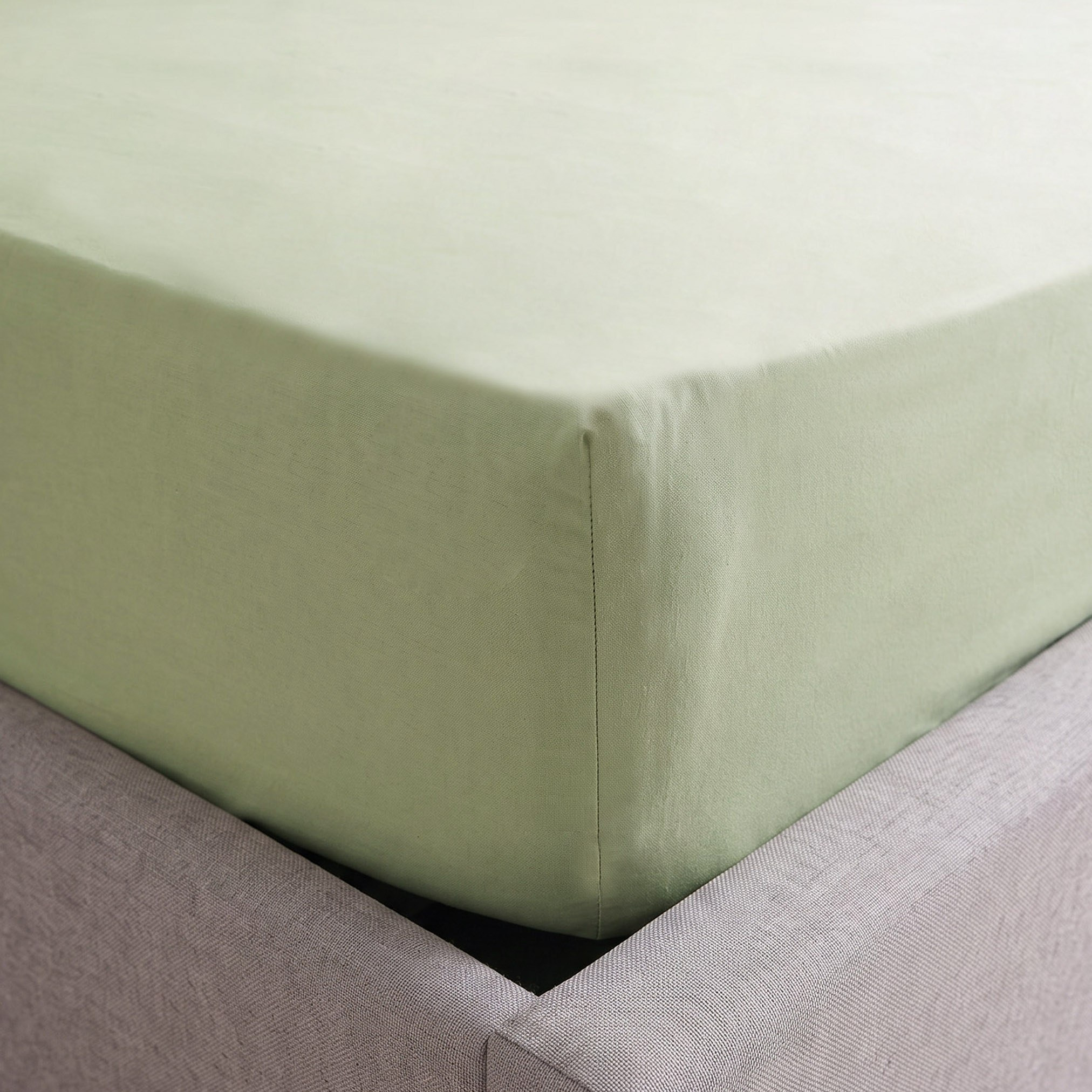 Derby Solid Microfibre Olympic Queen Fitted Sheet - 160x200+25 cm-hbxhomeware-hbxbedroom-image-4