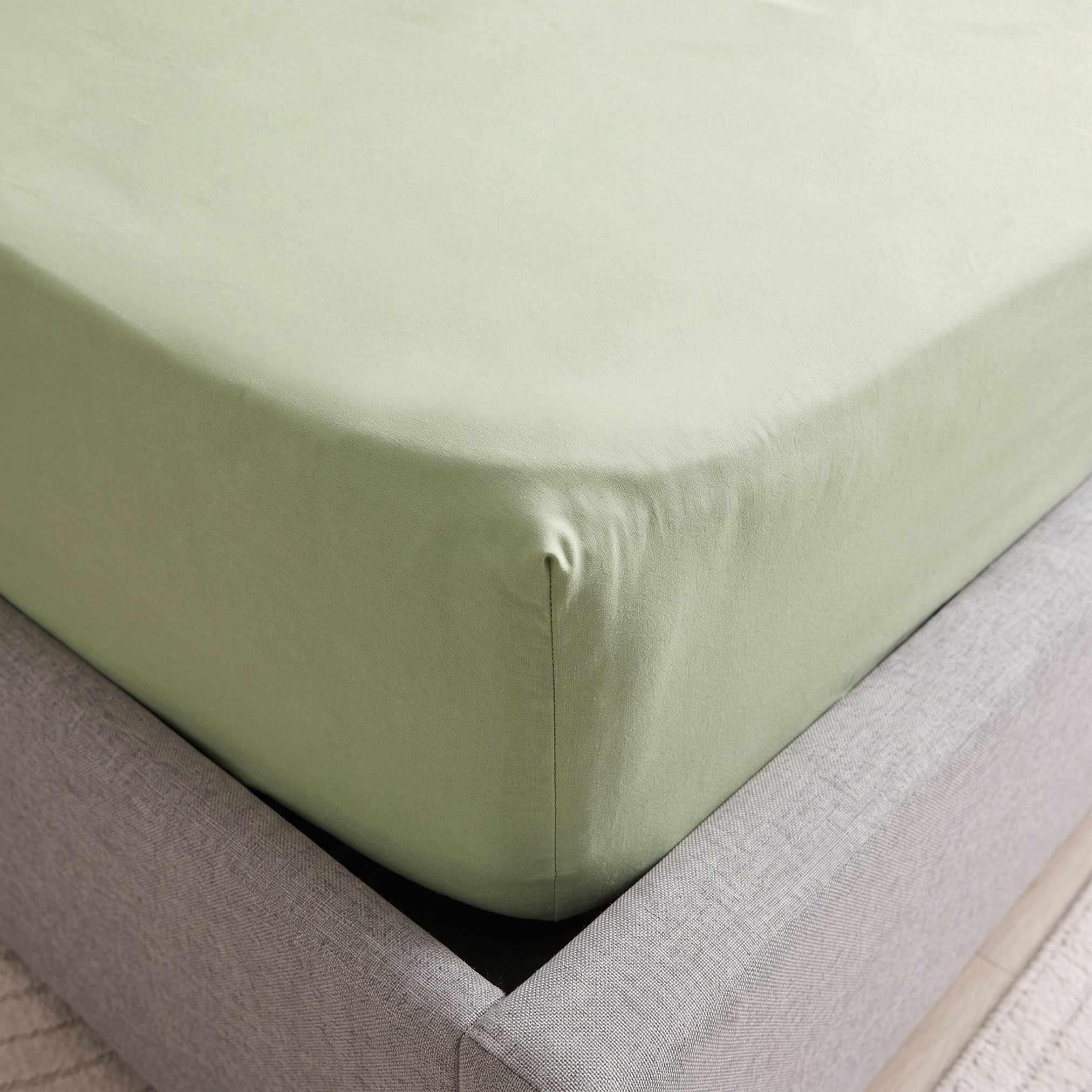 Derby Solid Microfiber Super King Fitted Sheet - 200x200+25 cm-hbxhomeware-hbxbedroom-image-1