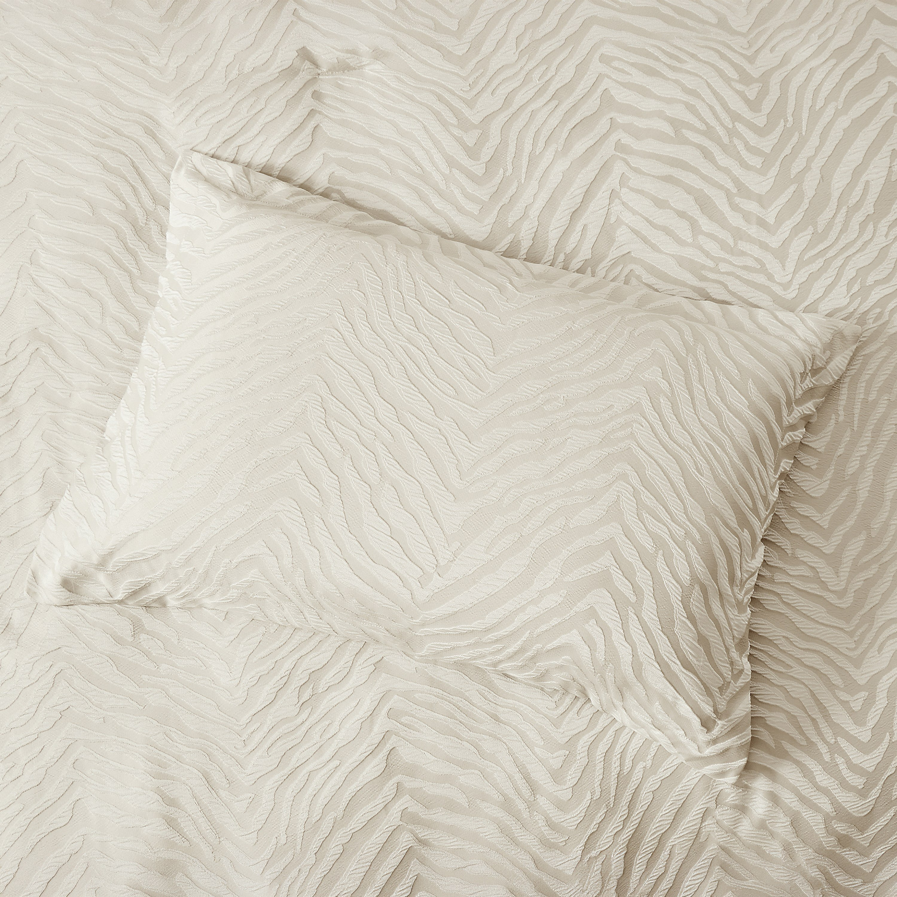 Artisan Deluxe Leo 10-Piece BIAB Super King Comforter Set - 240x260 cm-hbxhomeware-hbxbedroom-image-6