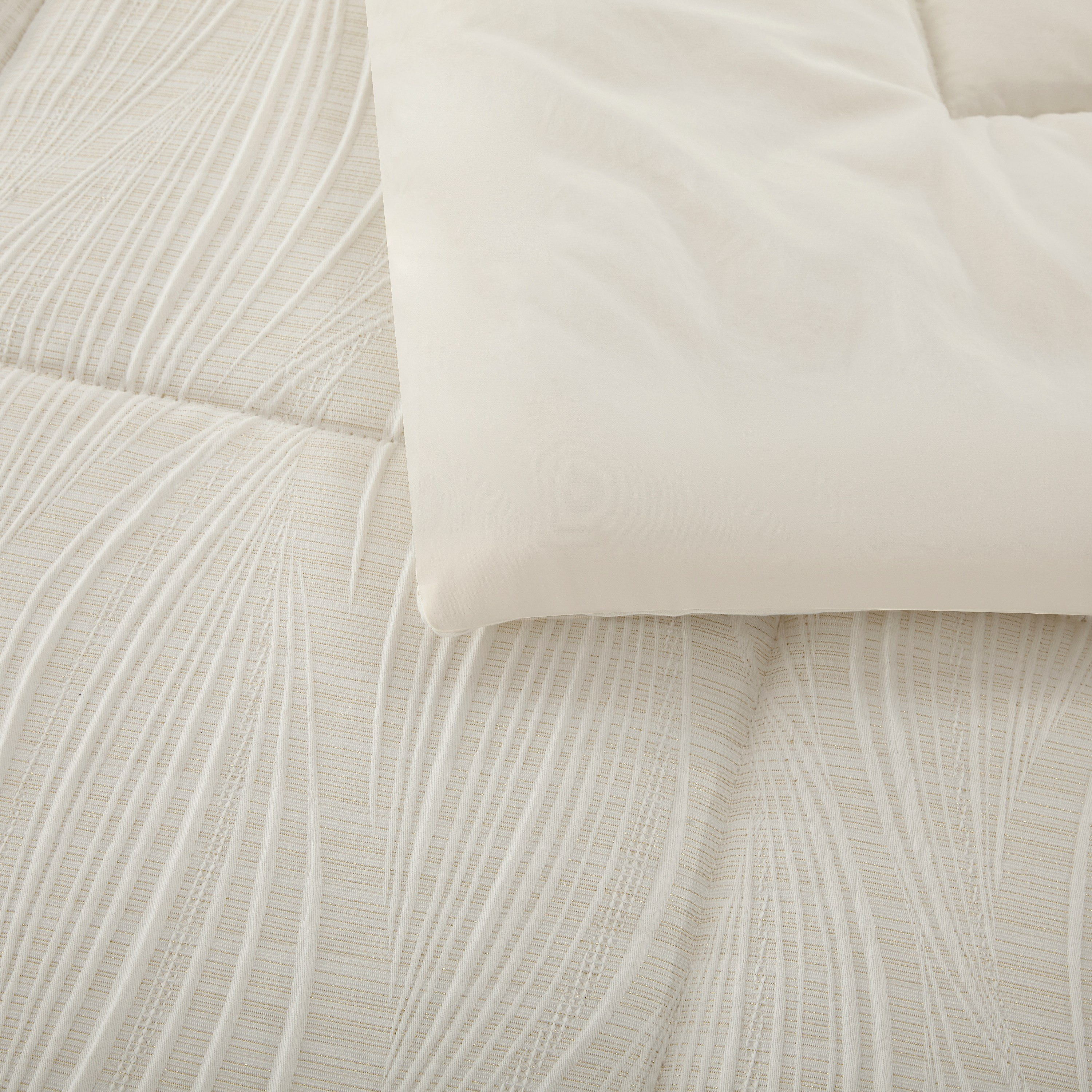 Whitebliss Luracurl 7-Piece Jacquard King BIAB Comforter Set - 220x240 cm-hbxhomeware-hbxbedroom-image-3