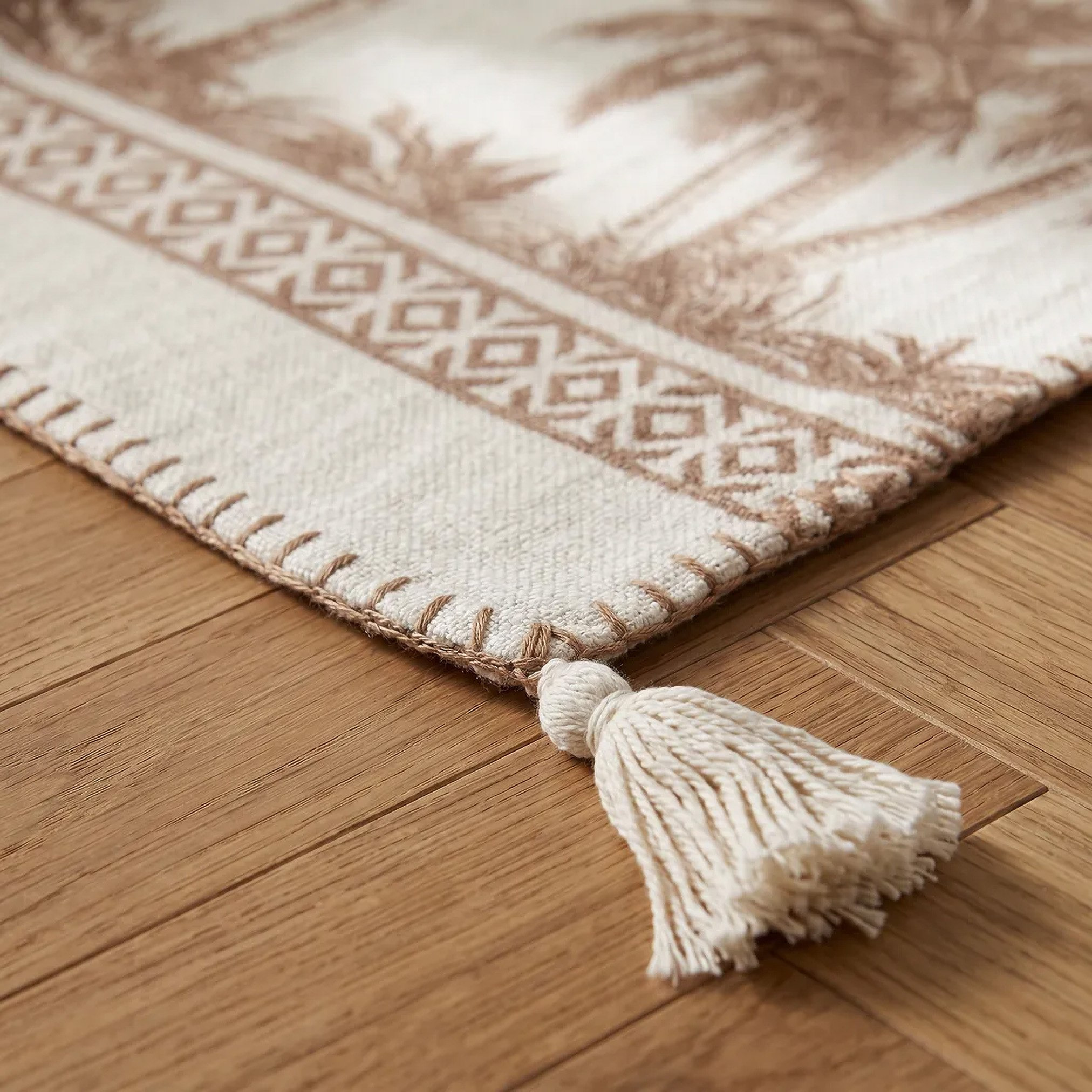 Palm Throw - 130x170 cm-hbxdecorandfurnishings-bedding-throws-image-2