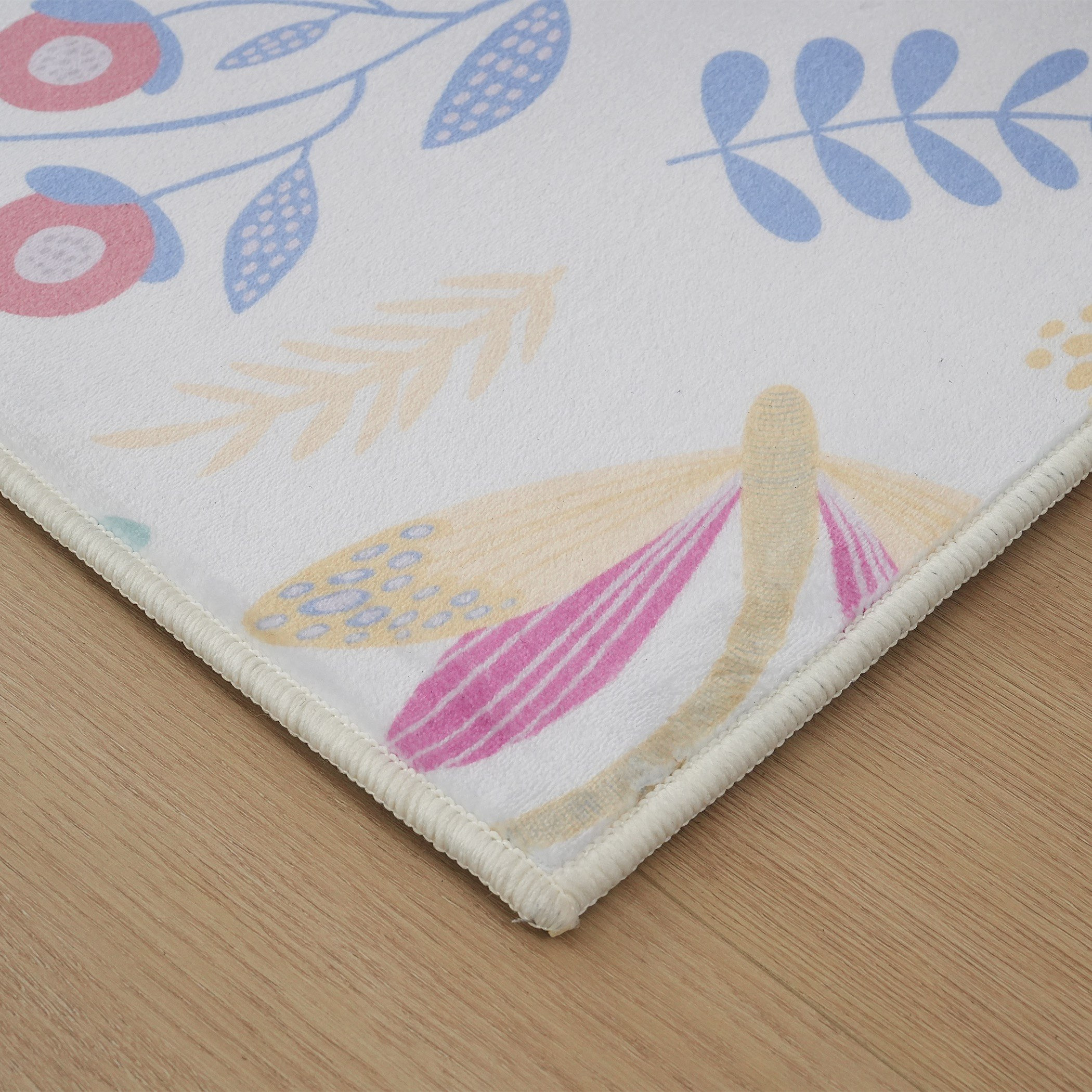 Ivy Ben Garden Bloom Printed Flannel Rug - 110x160 cm-hbxdecorandfurnishings-floorcoverings-rugs-image-3