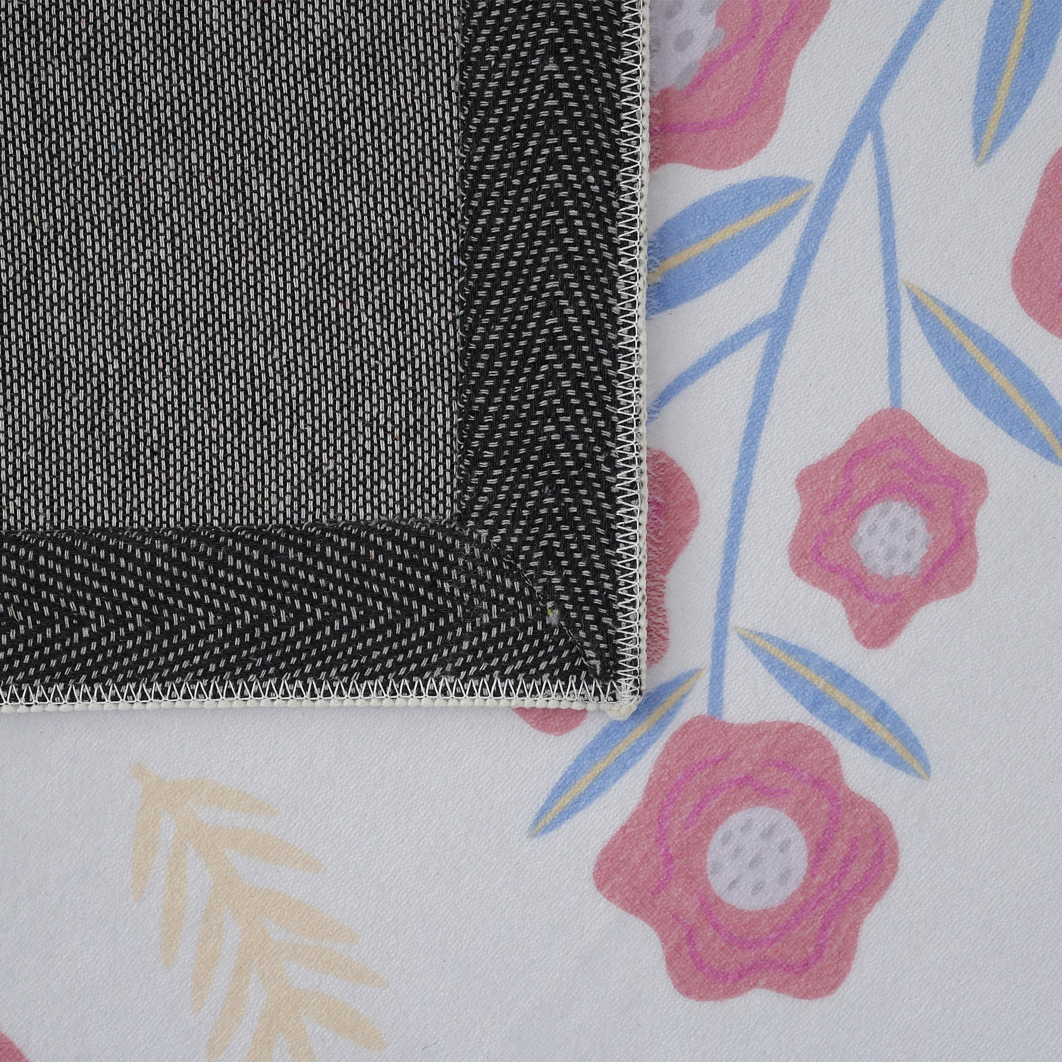 Ivy Ben Garden Bloom Printed Flannel Rug - 110x160 cm-hbxdecorandfurnishings-floorcoverings-rugs-image-4