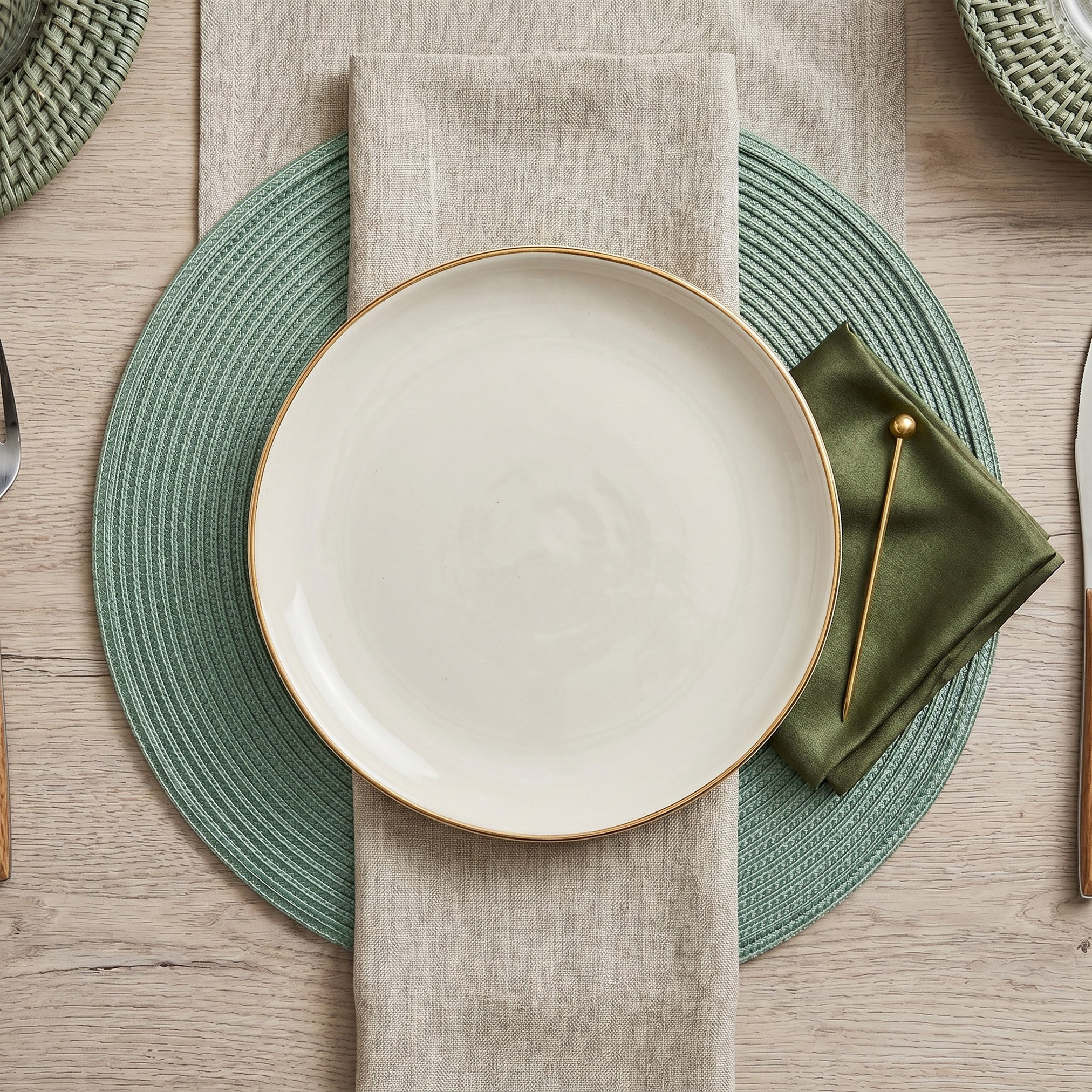 Matik Round Placemat - 38x38 cm-hbxdecorandfurnishings-homefurnishings-tablelinens-image-3