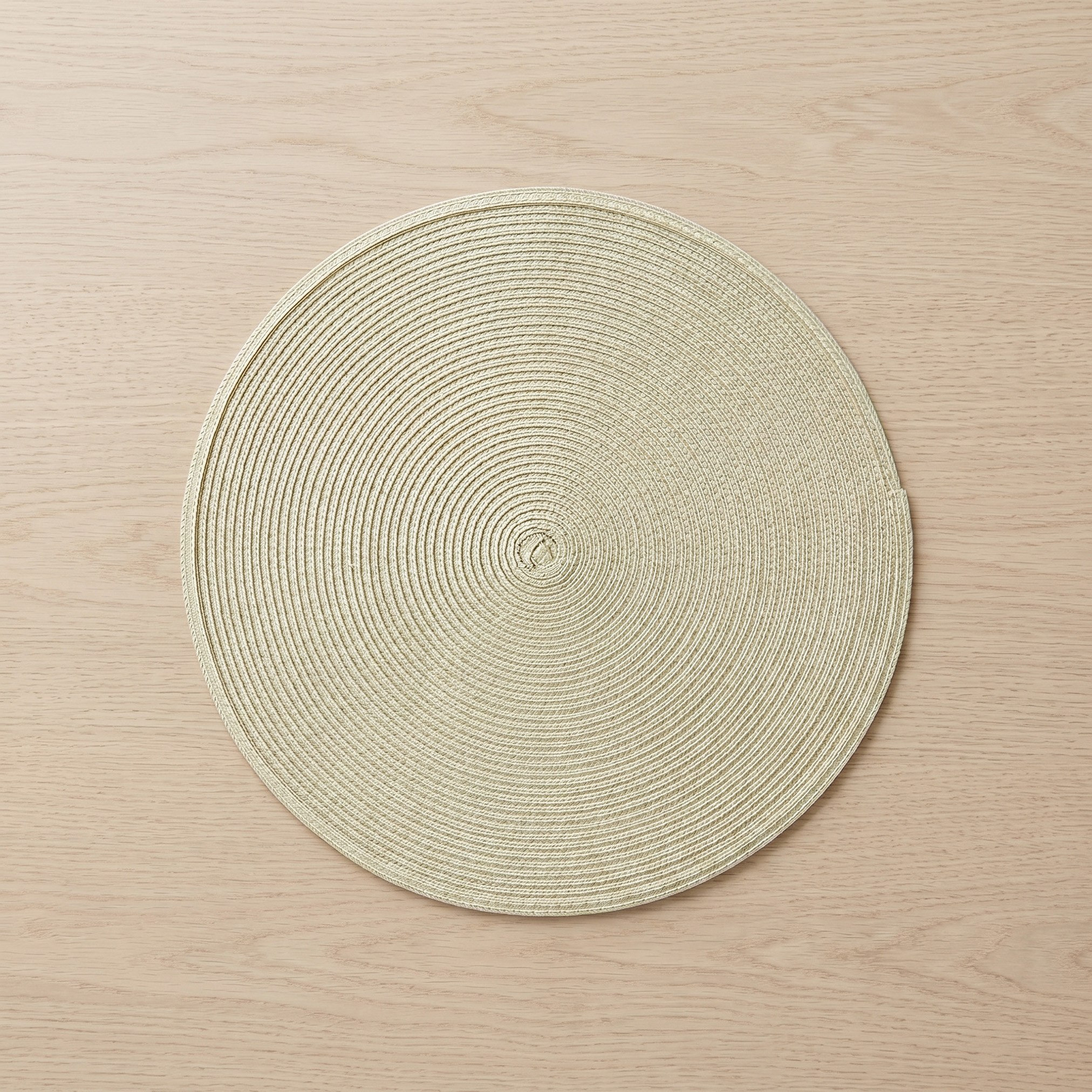 Matik Round Placemat - 38x38 cm-hbxdecorandfurnishings-homefurnishings-tablelinens-image-1