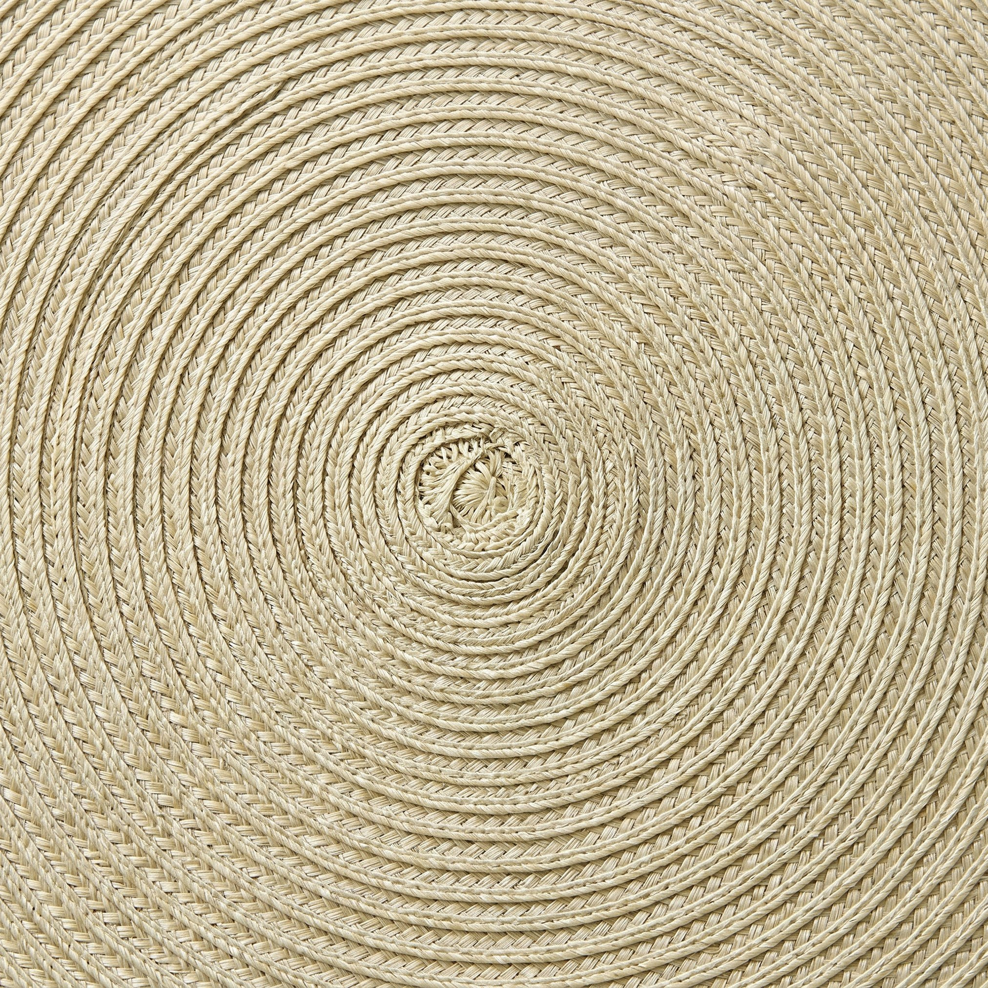 Matik Round Placemat - 38x38 cm-hbxdecorandfurnishings-homefurnishings-tablelinens-image-2
