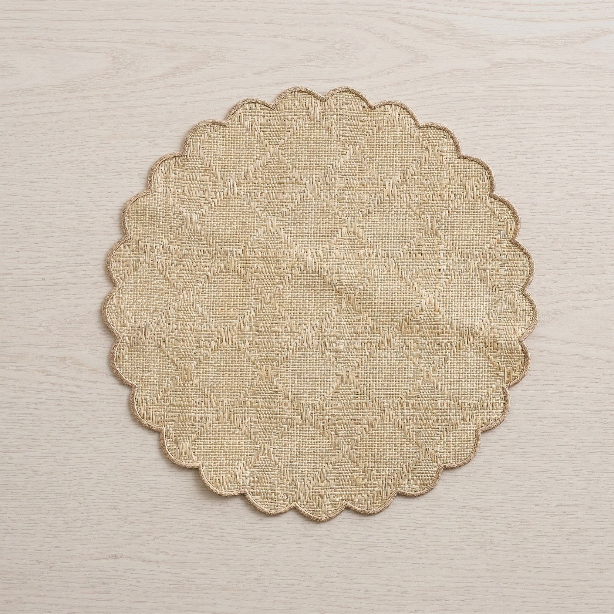 Tabletales Maze Embroidery Scallop Round Placemat - 38x38 cm-hbxdecorandfurnishings-homefurnishings-tablelinens-image-1