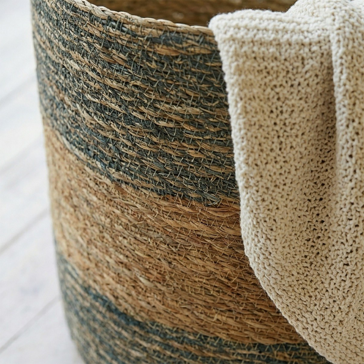 Naturaloom Round Storage Basket - 25x25 cm-hbxbedroom-bedroomaccessories-bedroomstorage-image-3