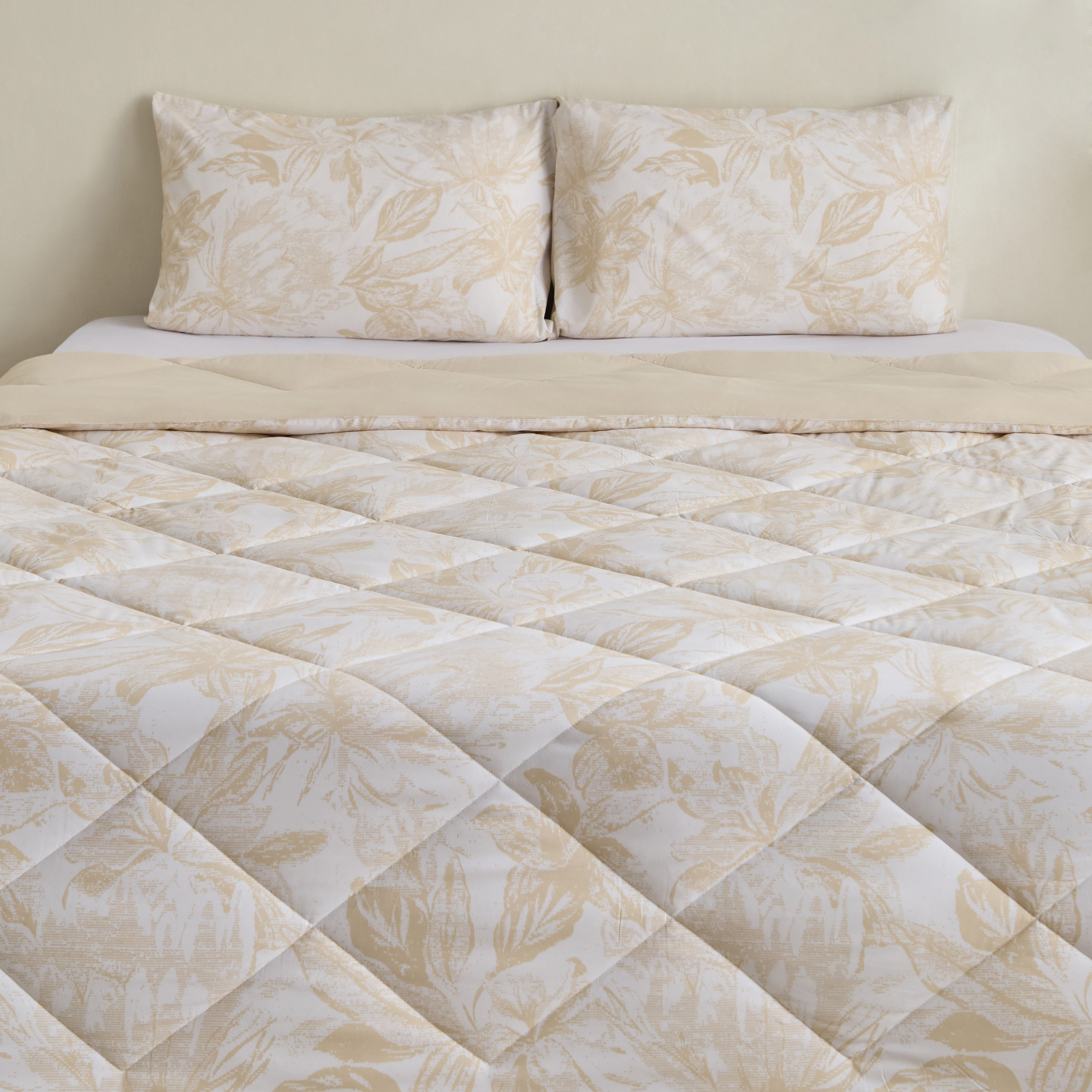 Madrid Floral Microfibre 3-Piece King Reversible Comforter Set - 220x240 cm-hbxhomeware-bedding-bedinabag-image-2