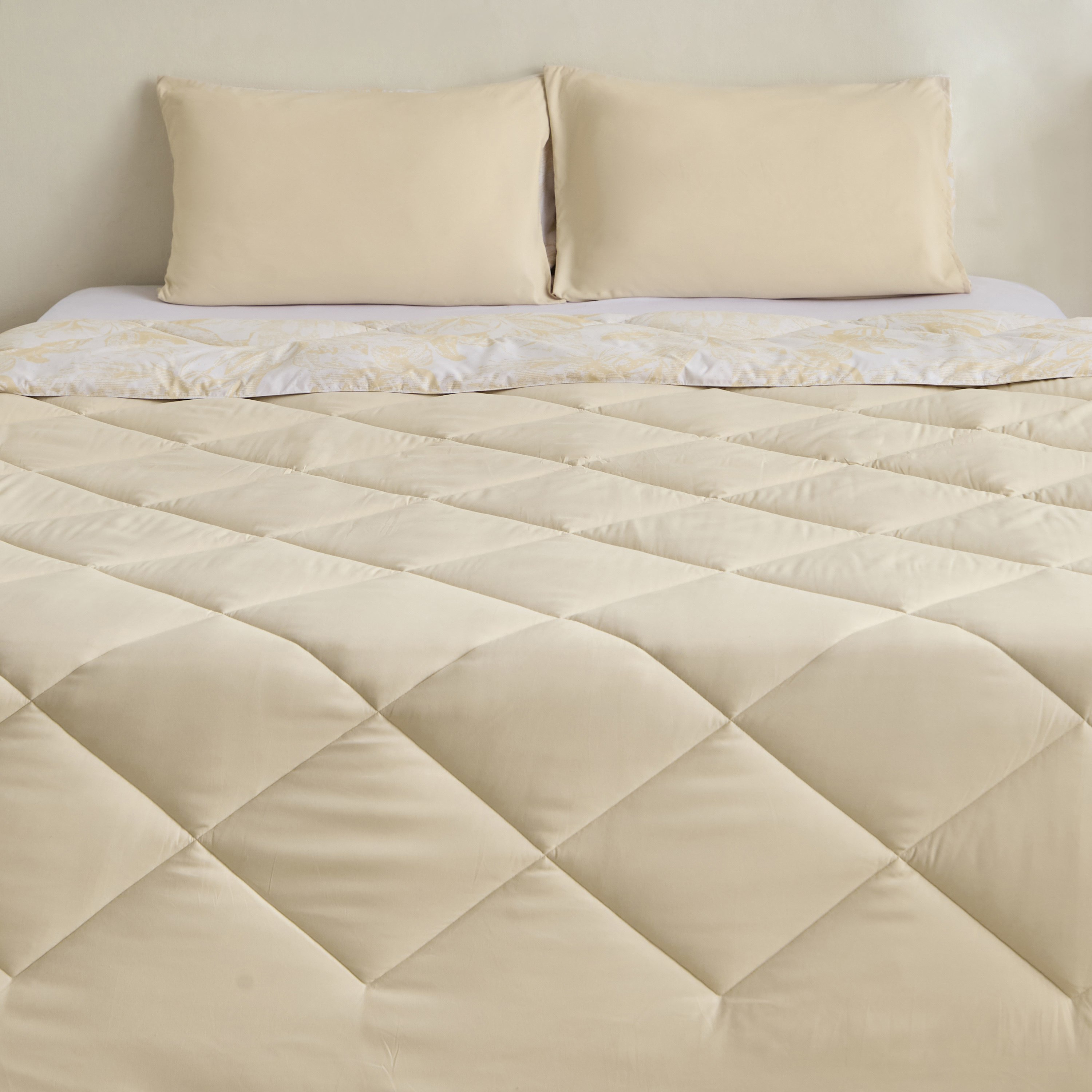 Madrid Floral Microfibre 3-Piece King Reversible Comforter Set - 220x240 cm-hbxhomeware-bedding-bedinabag-image-3
