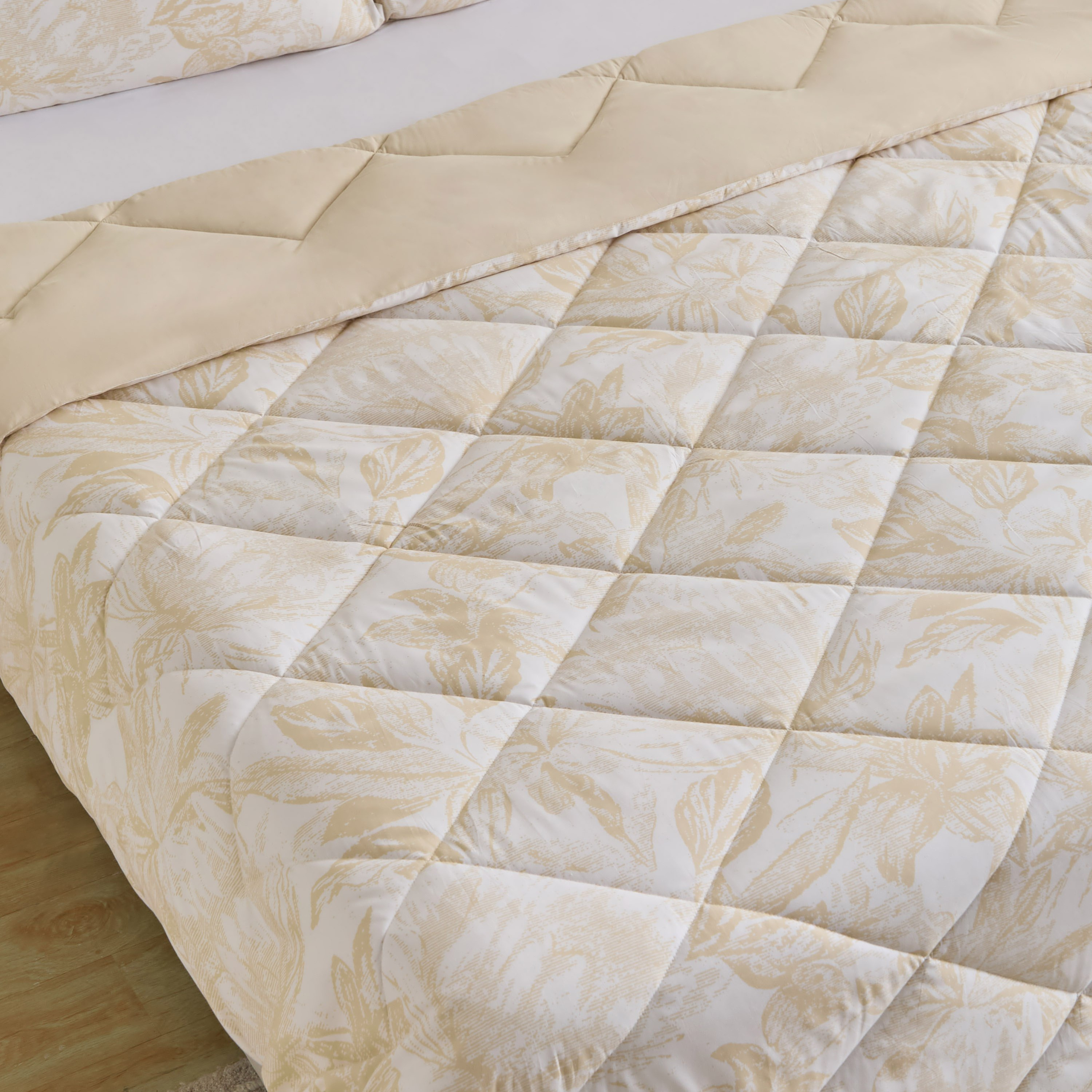 Madrid Floral Microfibre 3-Piece King Reversible Comforter Set - 220x240 cm-hbxhomeware-bedding-bedinabag-image-4