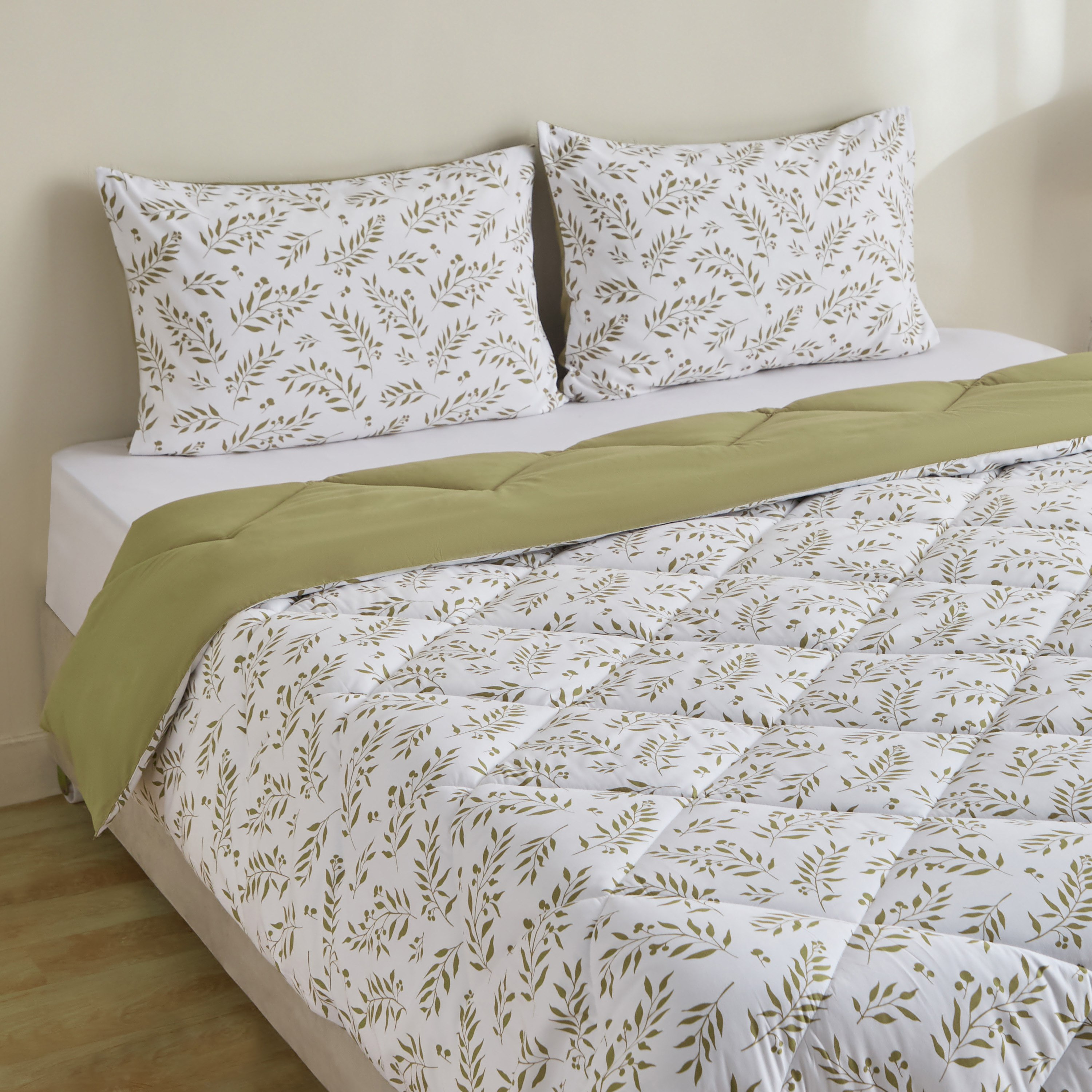 Madrid Leaf Microfibre 3-Piece King Reversible Comforter Set - 220x240 cm-hbxhomeware-bedding-bedinabag-image-1