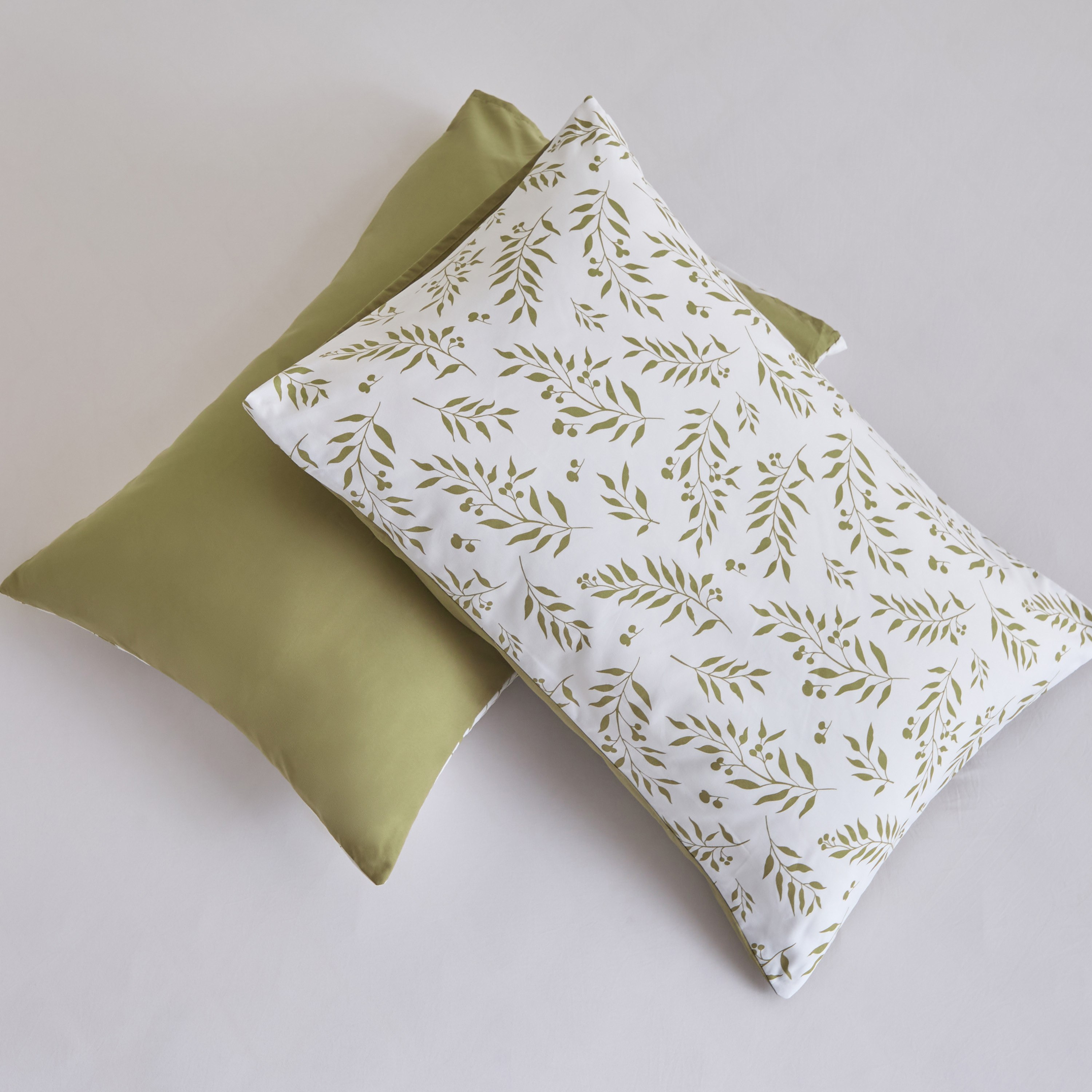 Madrid Leaf Microfibre 3-Piece King Reversible Comforter Set - 220x240 cm-hbxhomeware-bedding-bedinabag-image-6