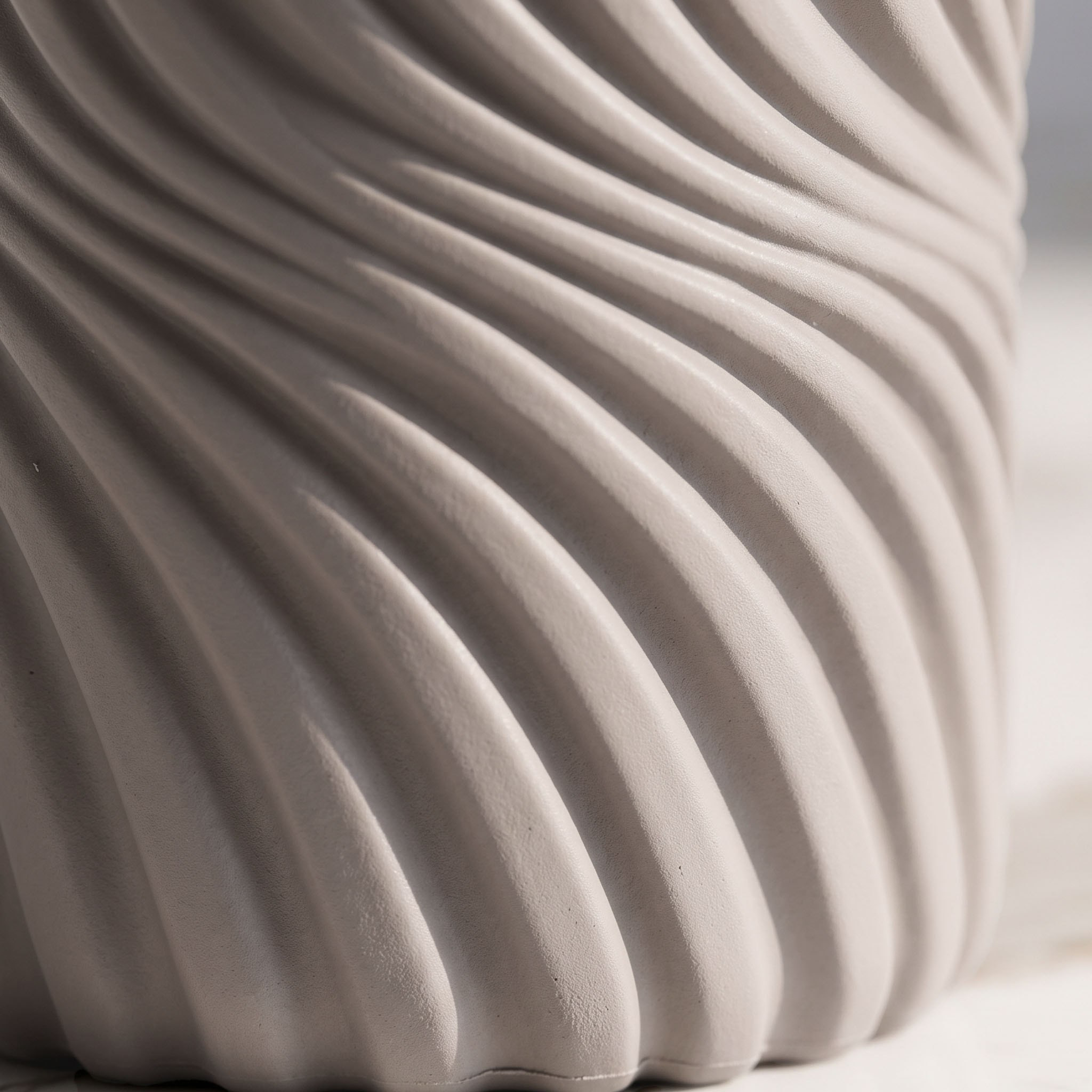 موزع صابون راتنج من آريا-hbxdecorandfurnishings-bathroomaccessories-bathroomsets-image-3
