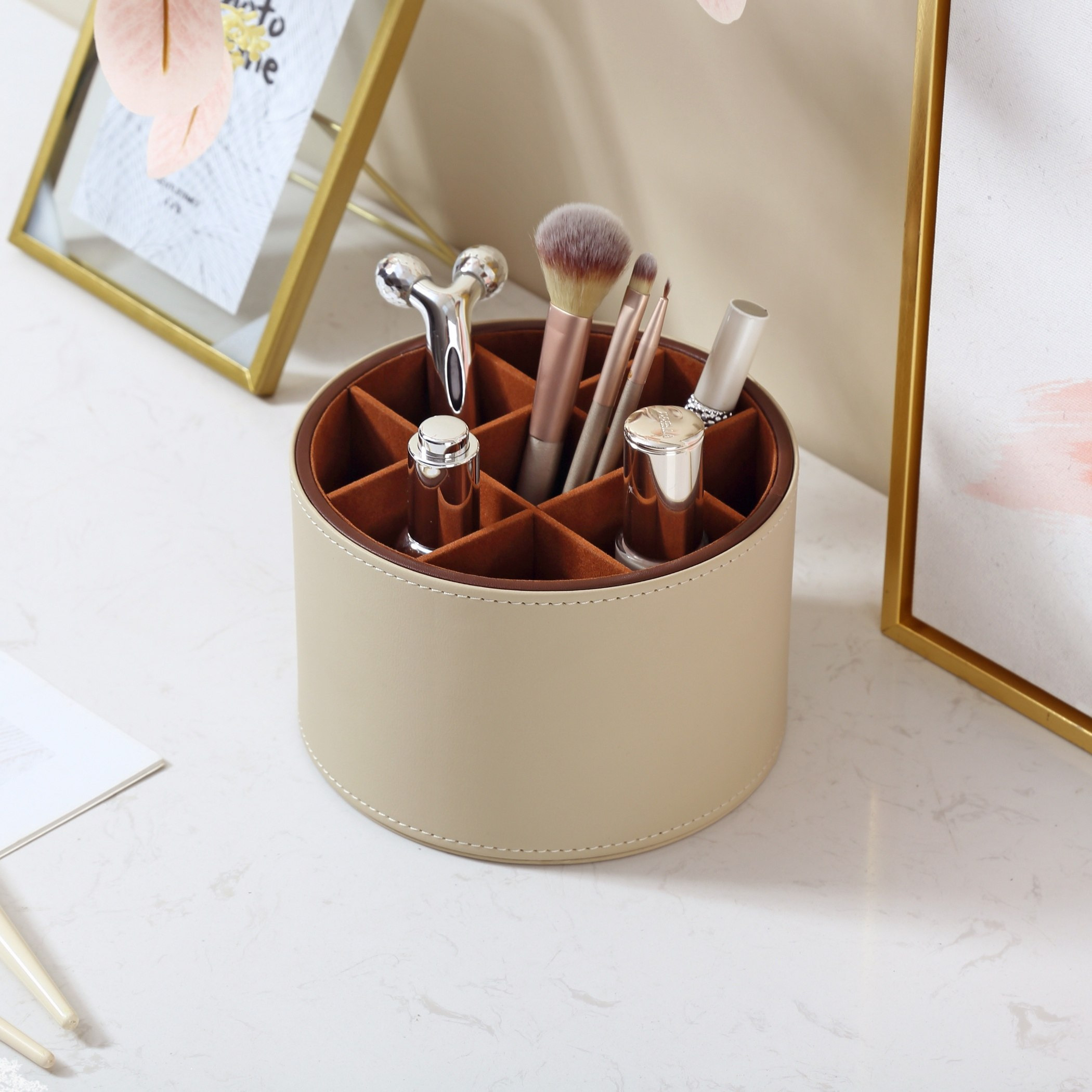 Aura Make Up Brush Organizer-hbxhomeware-hbxbedroom-image-2