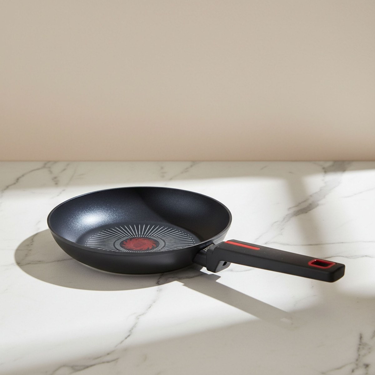 Bakers Secret Red Dot Forged Fry Pan - 24 cm-hbxkitchen-cookware-image-1