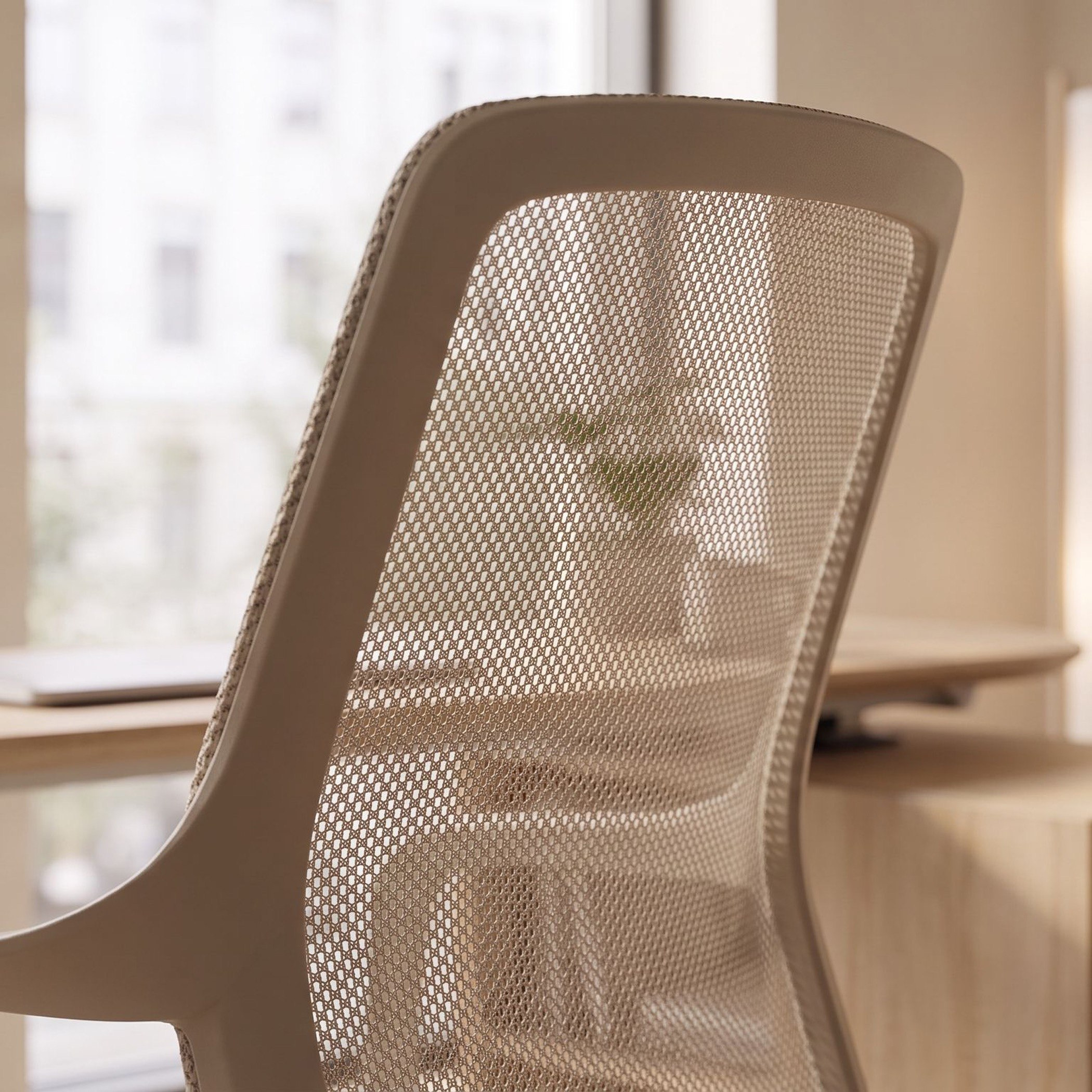 كرسي مكتب بظهر متوسط من روم-hbxfurniture-kidsroom-studychairs-image-6