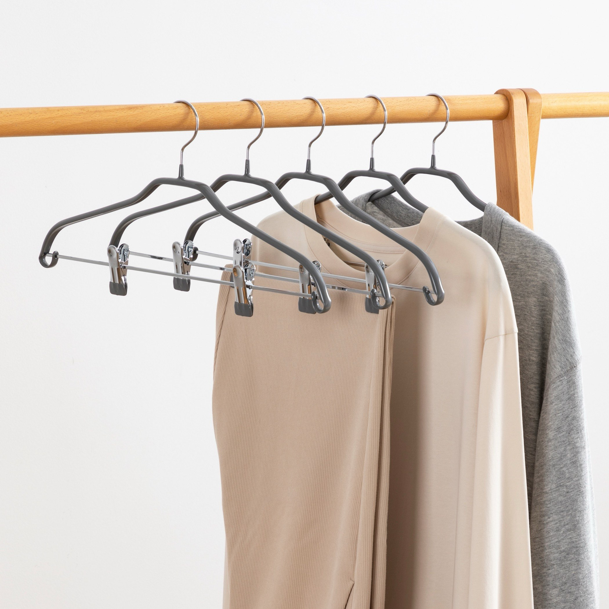 Riza Metal Trouser Hanger with Clips - Set of 4-hbxbedroom-bedroomaccessories-hangers-image-1