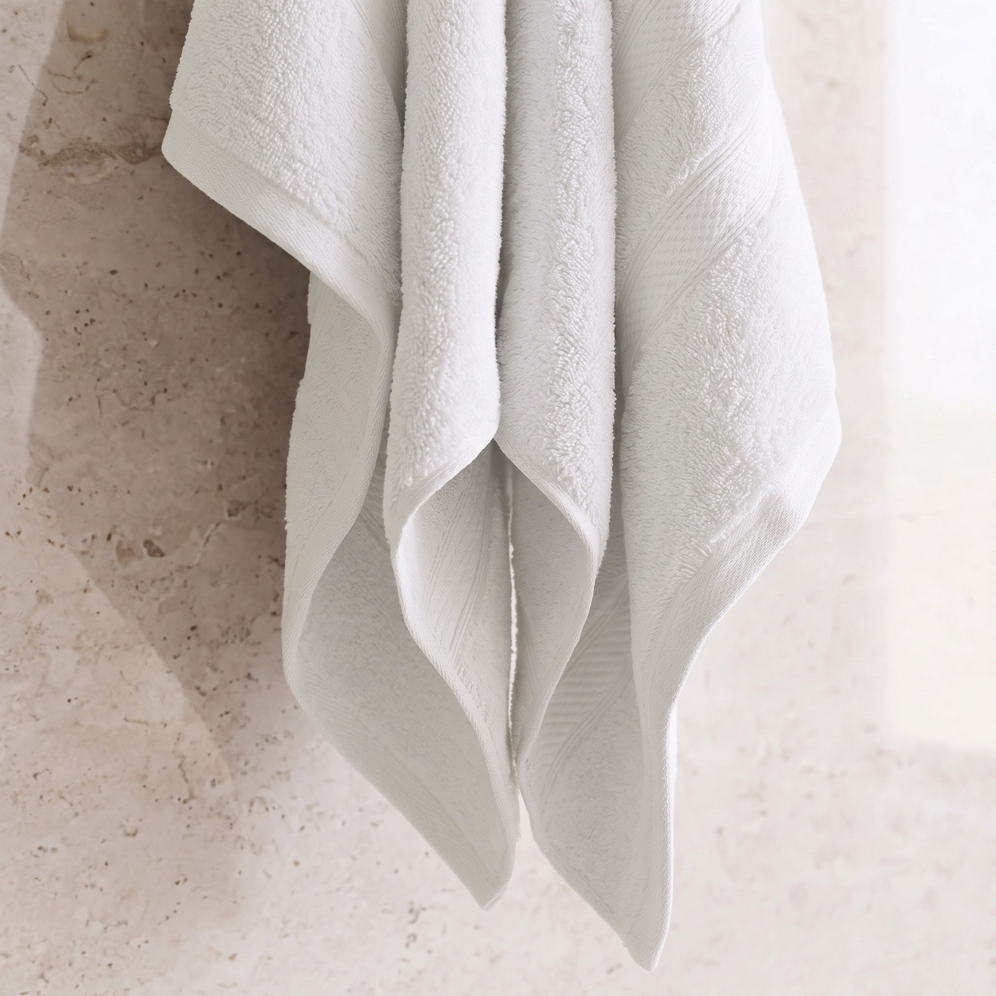 Essential Plus Combed Bath Towel - 70x140 cm-hbxbathroom-bathroomtextiles-image-3