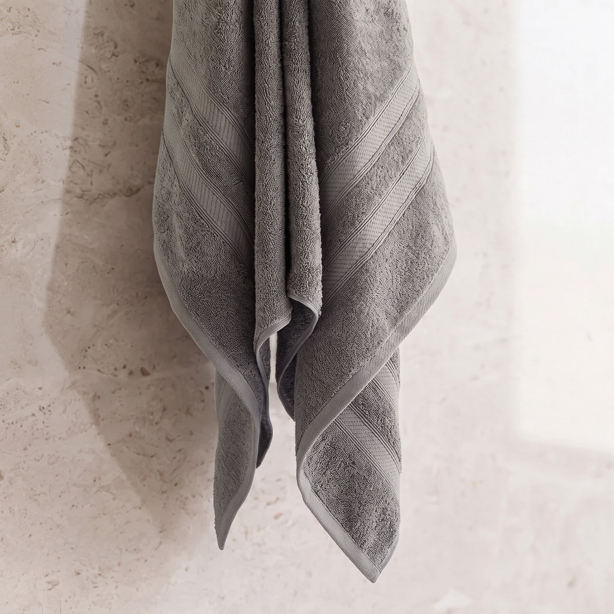 Essential Plus Combed Bath Towel - 70x140 cm-hbxbathroom-bathroomtextiles-image-3