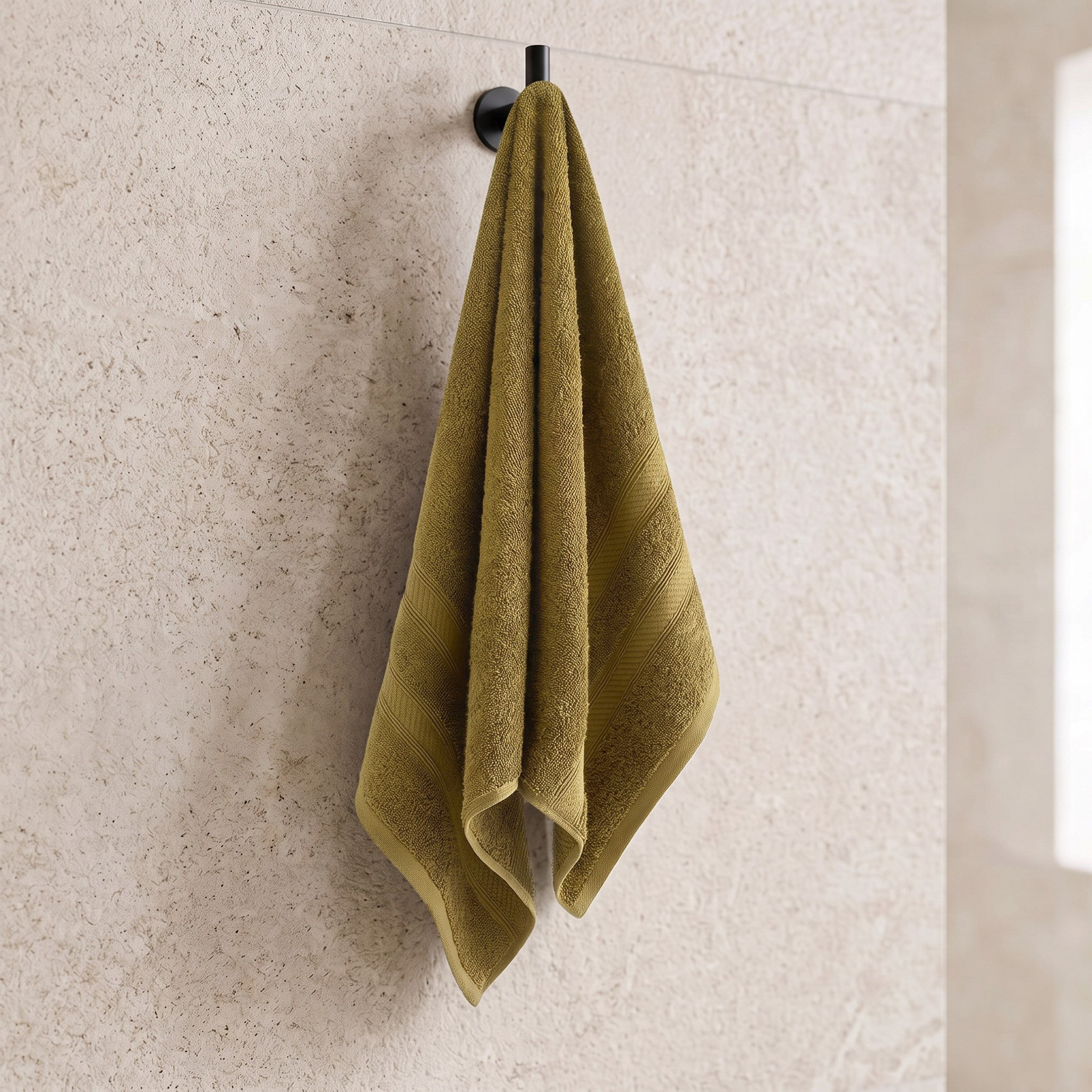 منشفة يد ممشطة من إسينشال بلس - 50×90 سم-hbxbathroom-bathroomtextiles-image-2