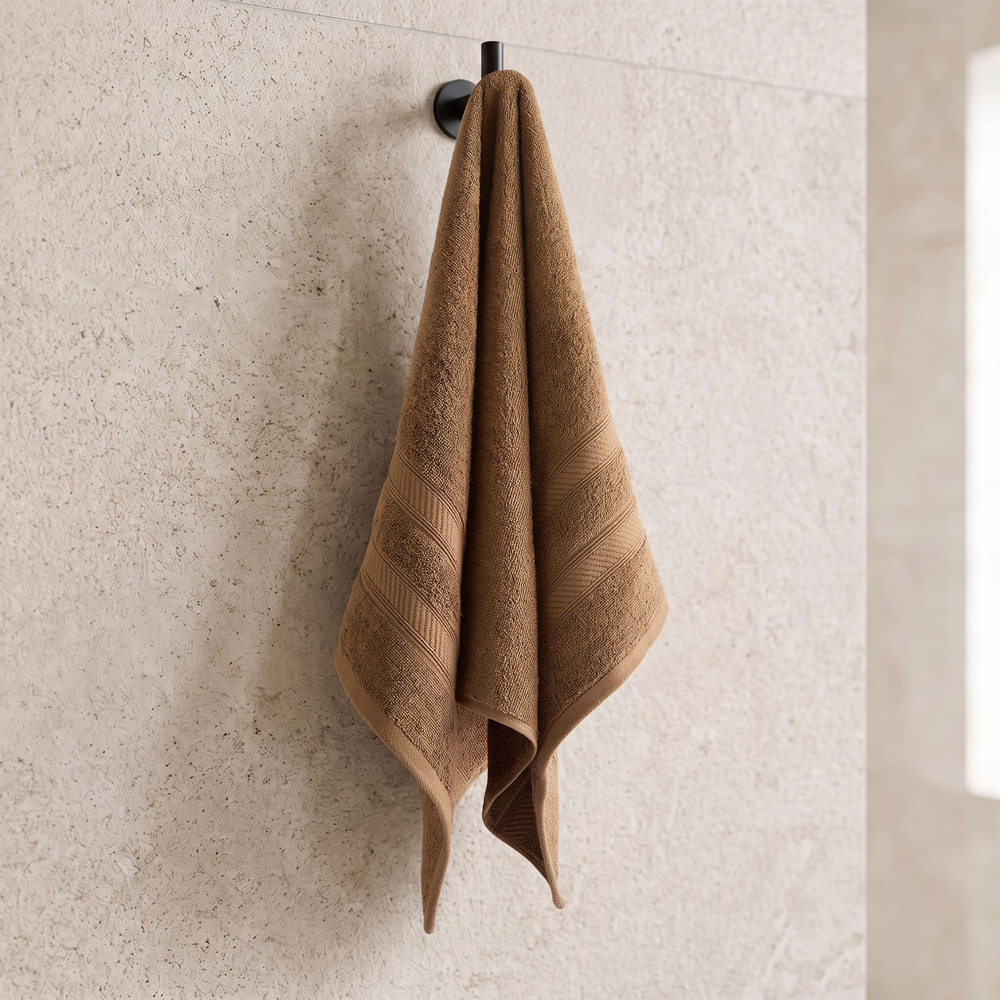منشفة يد ممشطة من إسينشال بلس - 50×90 سم-hbxbathroom-bathroomtextiles-image-2