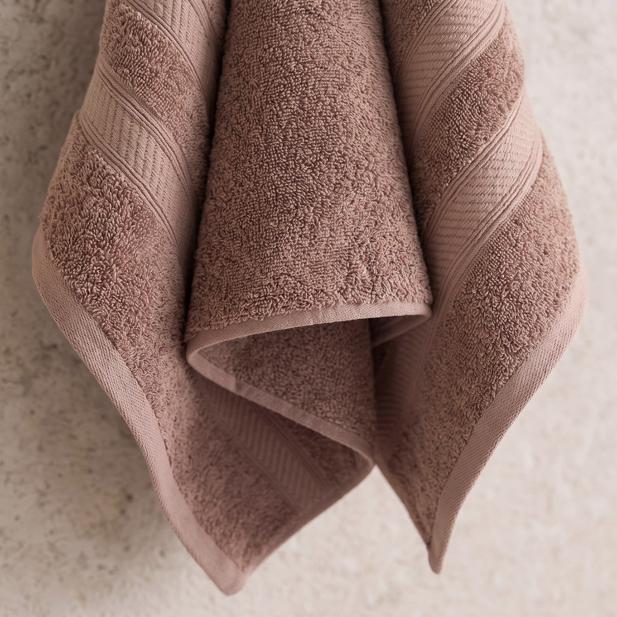 Essential Plus Combed Hand Towel - 50x90 cm-hbxbathroom-bathroomtextiles-image-3