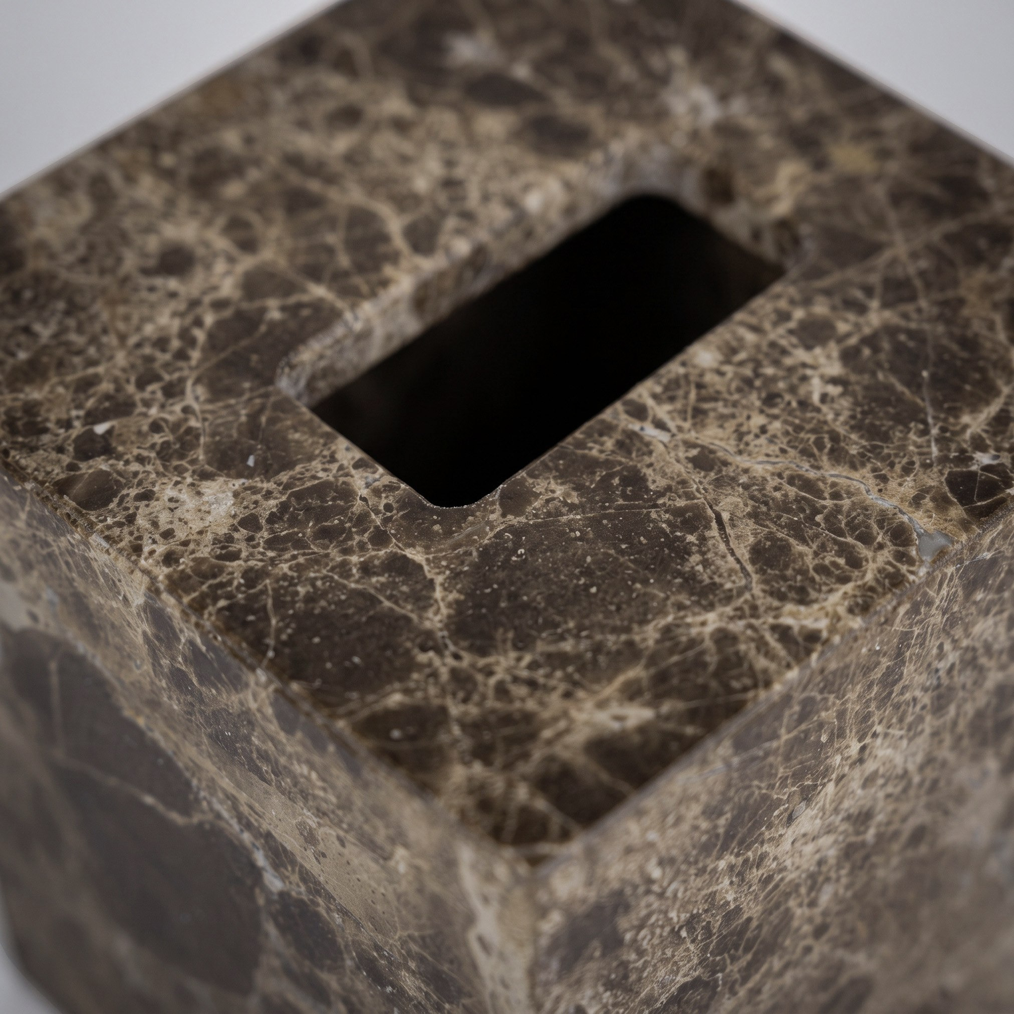 غطاء علبة مناديل رخام من إمبريال - 14x14x14.5 سم-hbxhomeware-bathandlaundry-tissueboxesandcottonjars-image-2