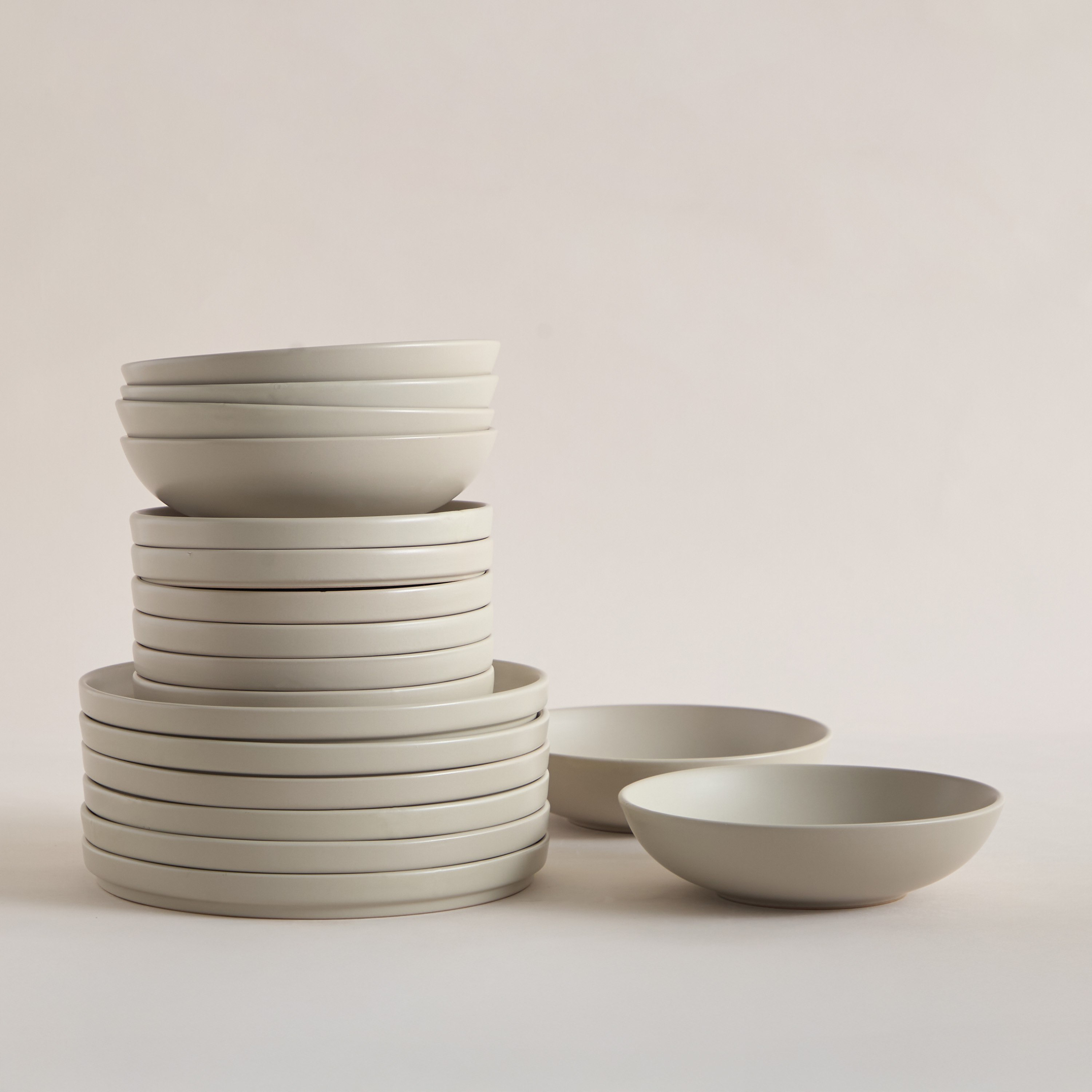 Elegenza Coral 18-Piece Dinner Set - Serves 6-hbxdiningroom-tabletop-dinnersets-image-3