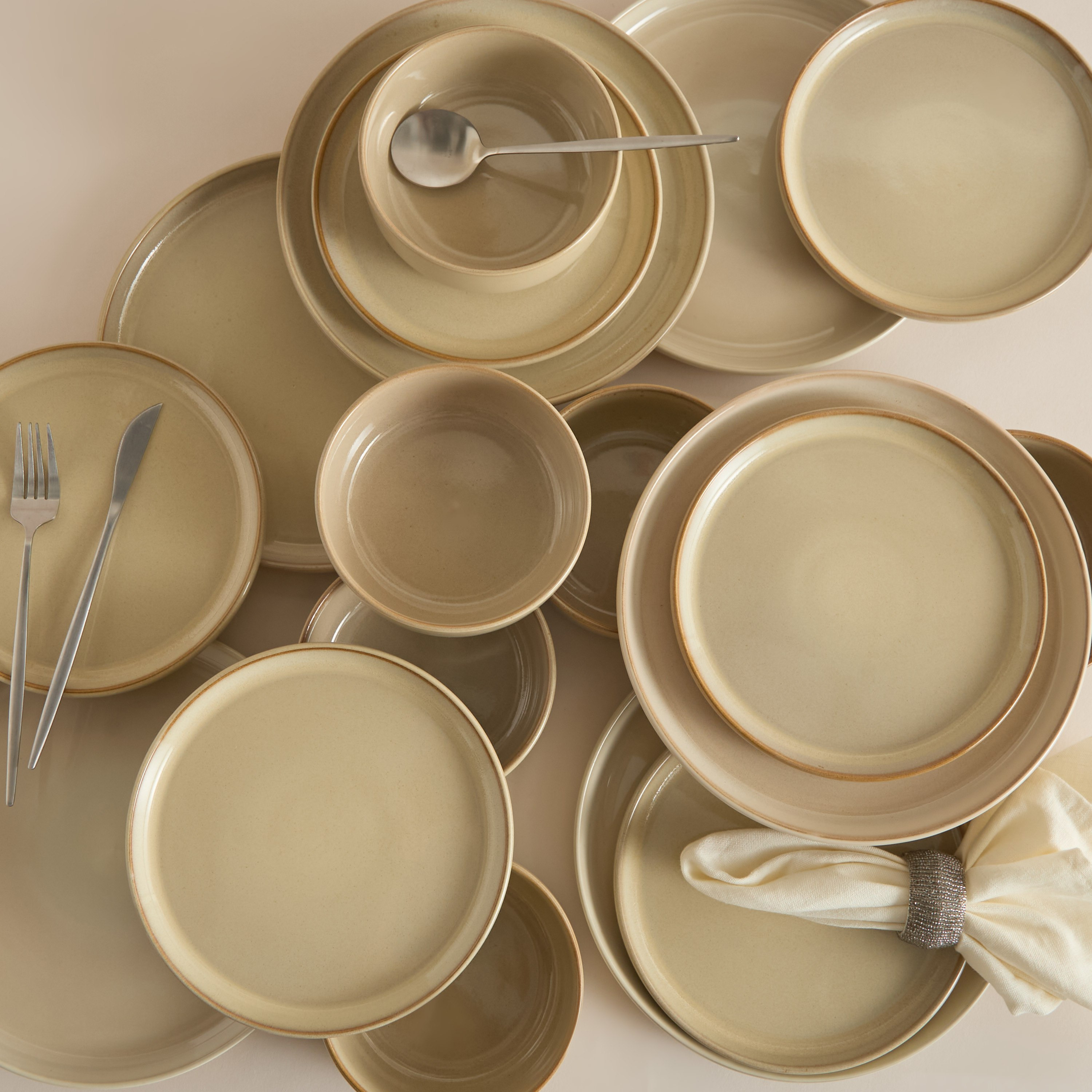 Elegenza Blubell Reactive 18-Piece Dinner Set - Serves 6-hbxdiningroom-tabletop-dinnersets-image-4